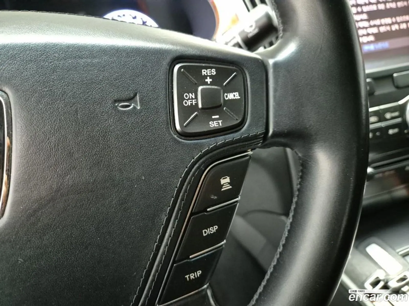 Hyundai Equus 2011 — 15