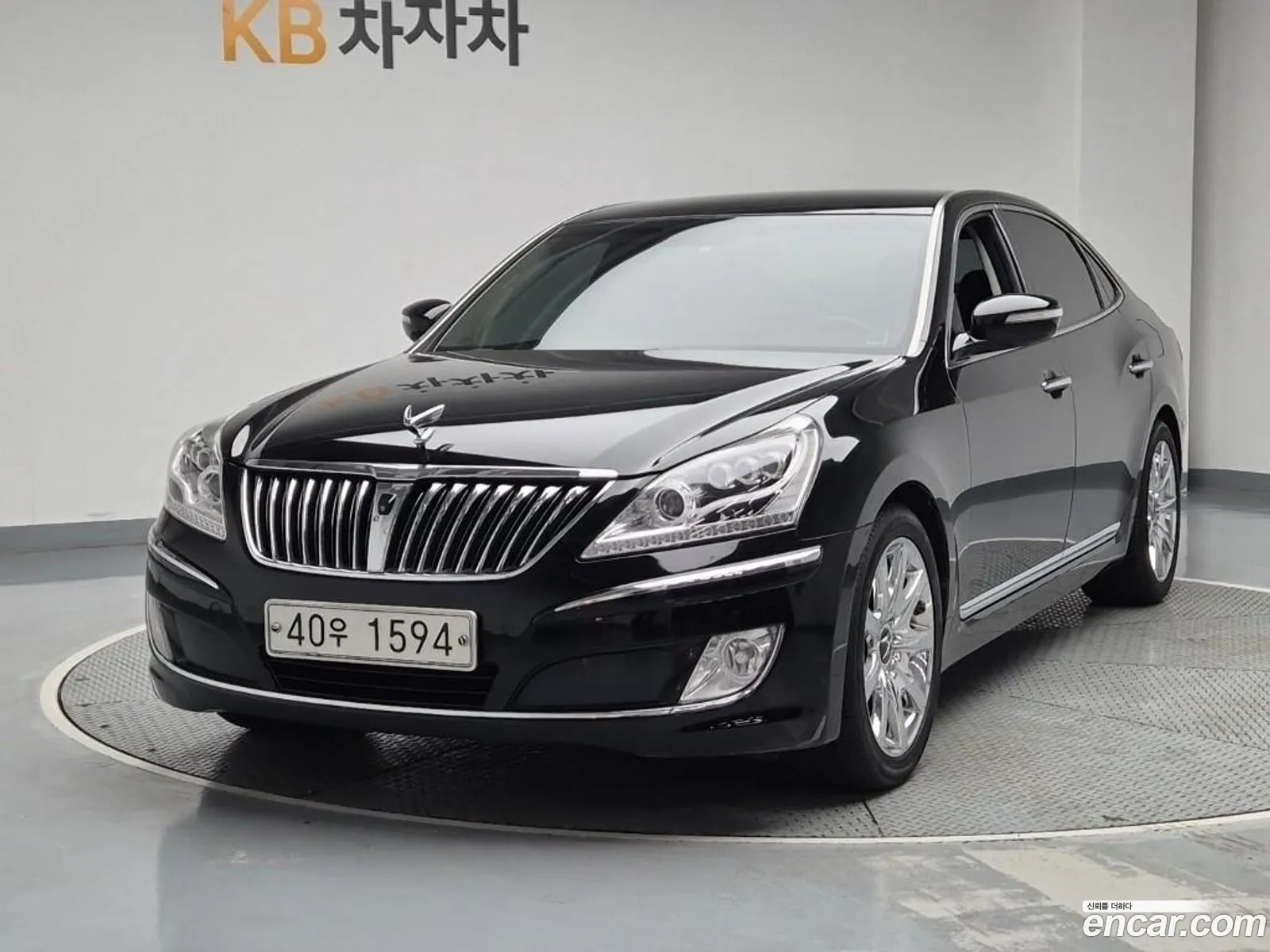 Hyundai Equus 2011 — 17