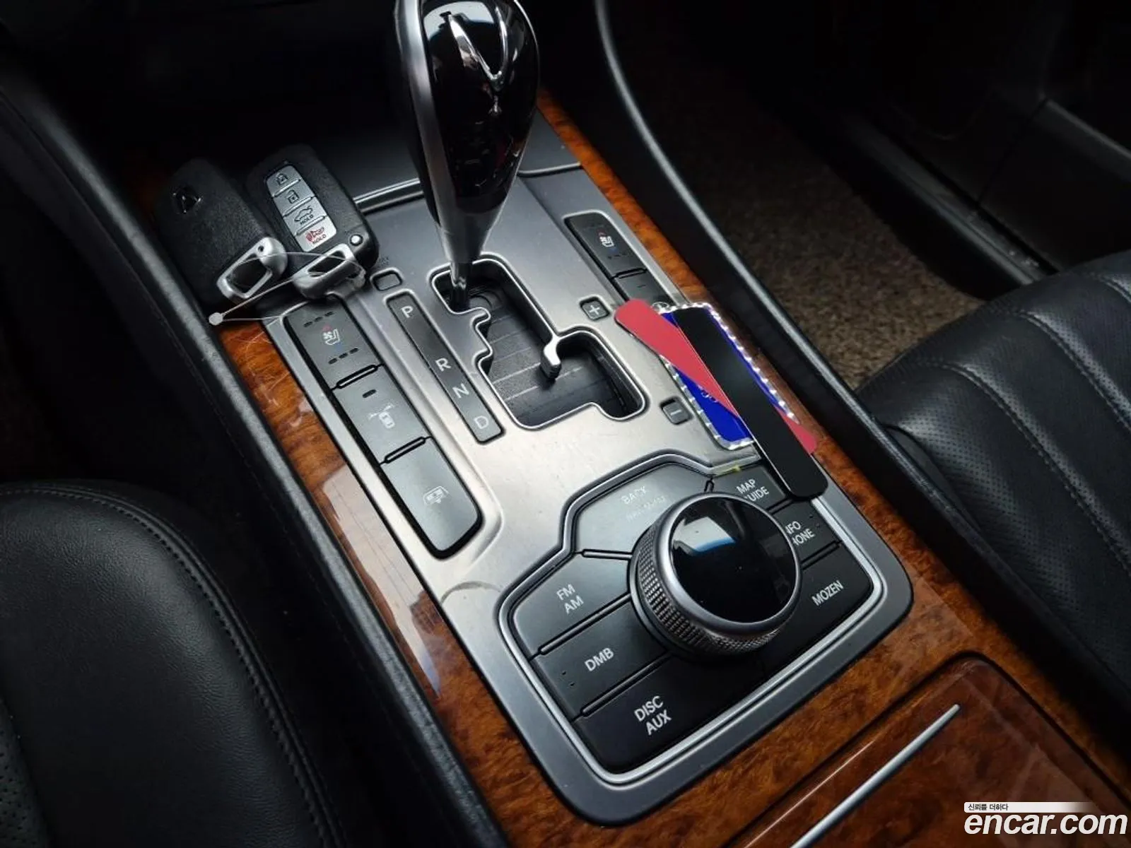 Hyundai Equus 2011 — 13