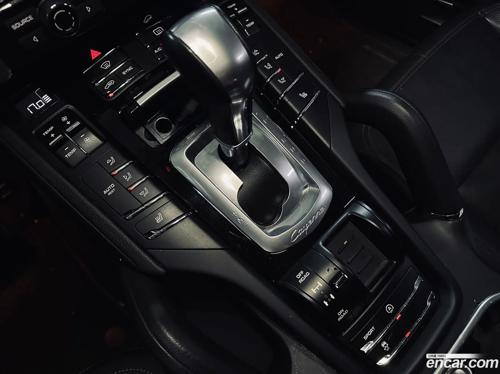 Porsche Cayenne 2013 — 15