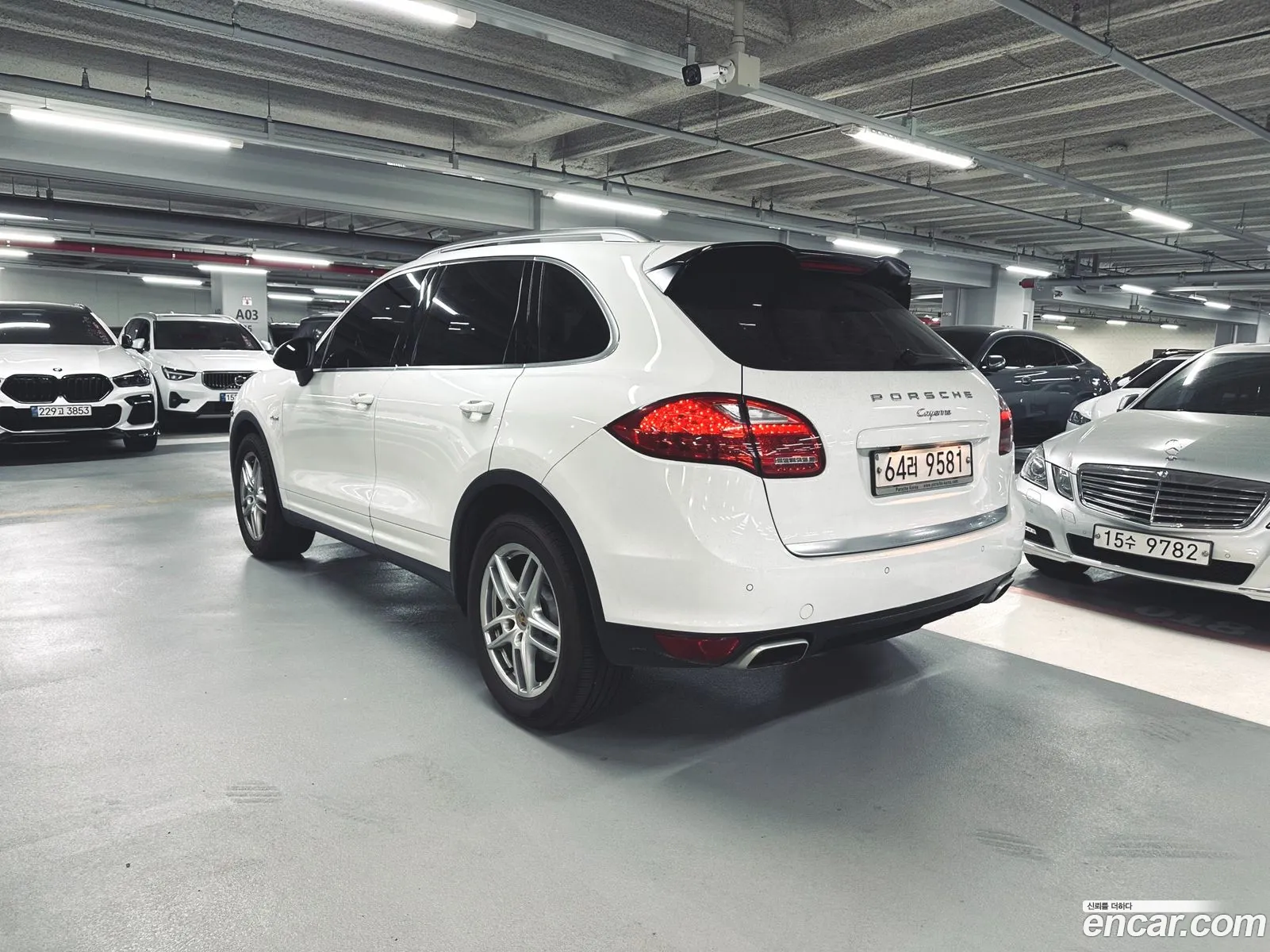 Porsche Cayenne 2013 — 19