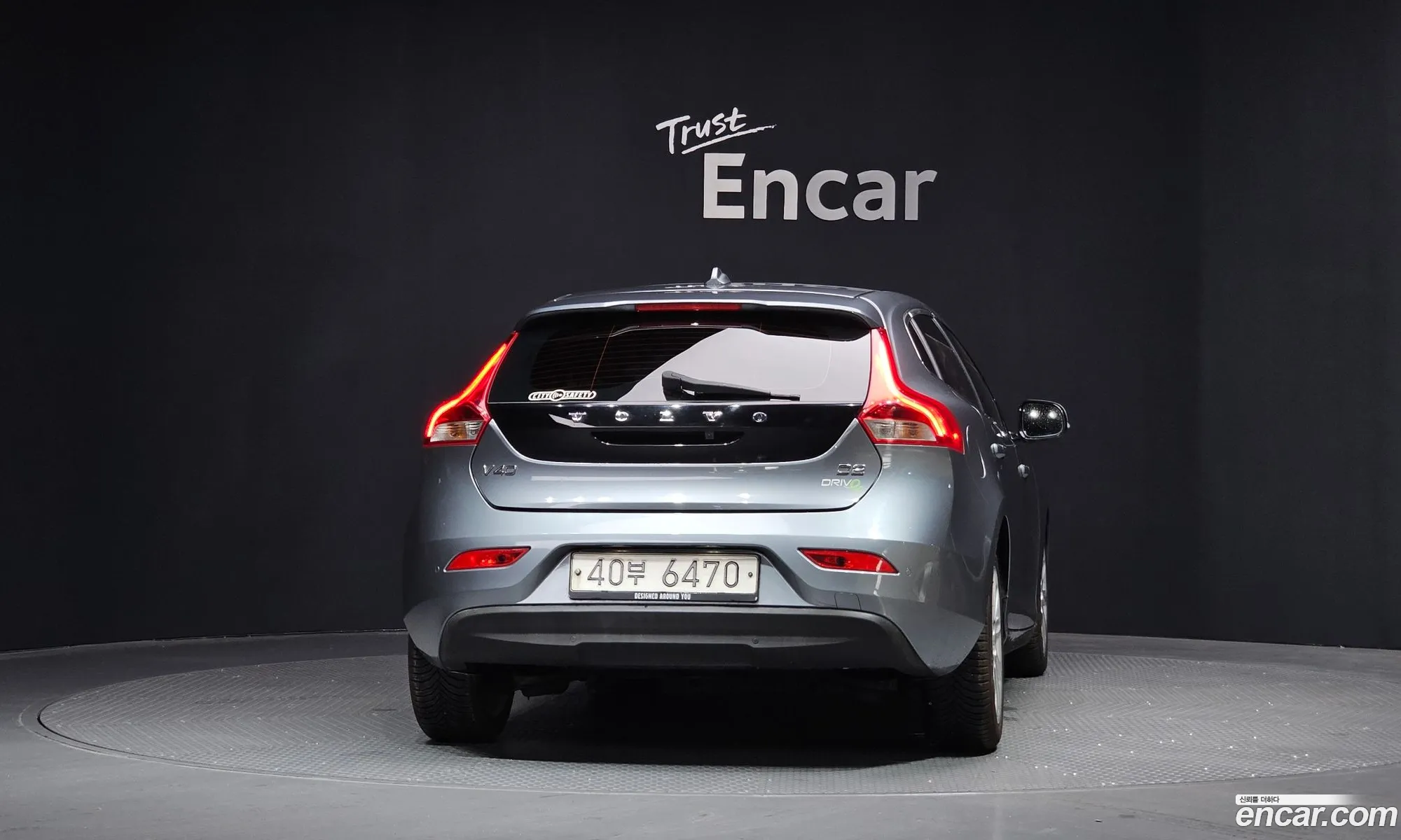 Volvo V40 2014 — 15