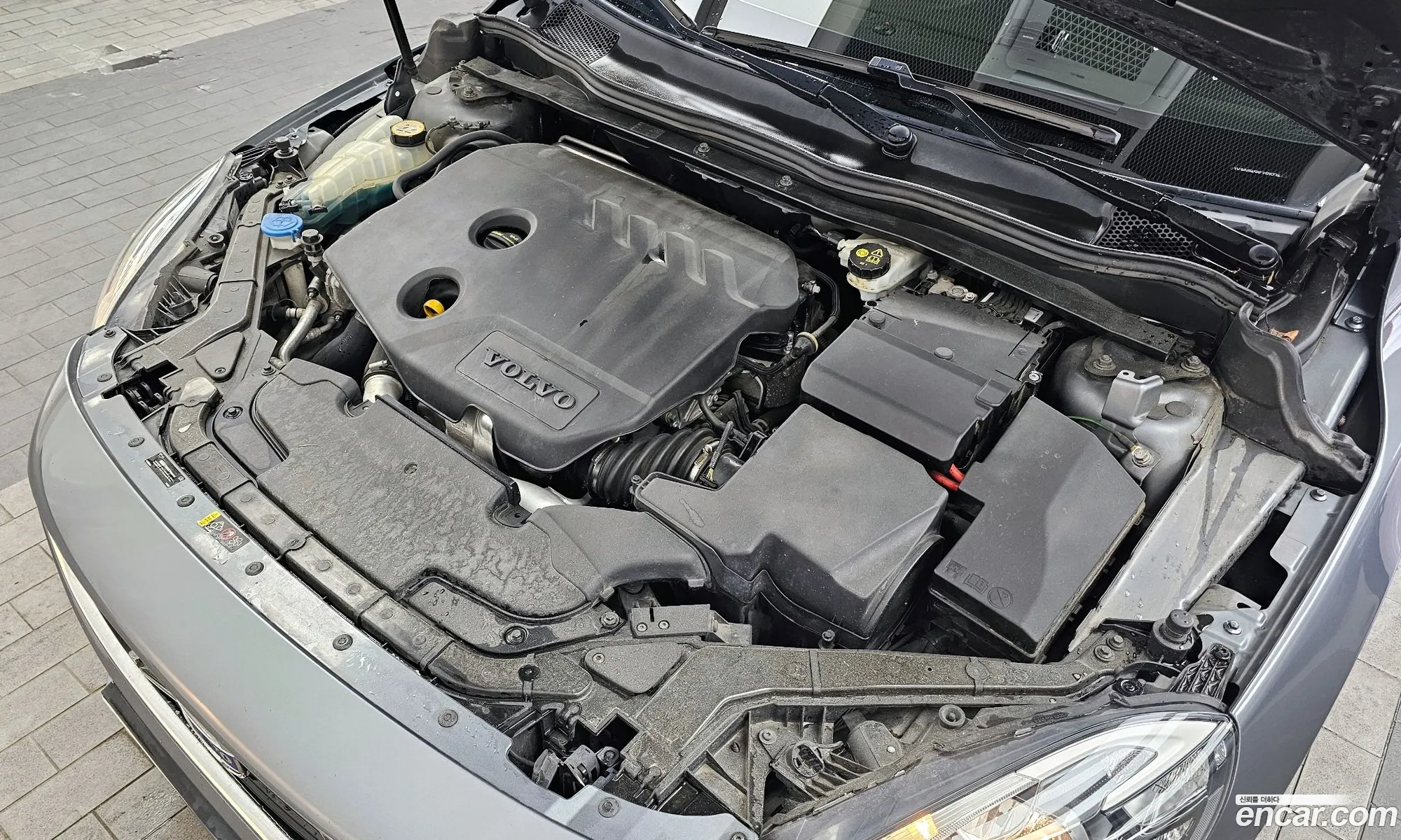 Volvo V40 2014 — 10