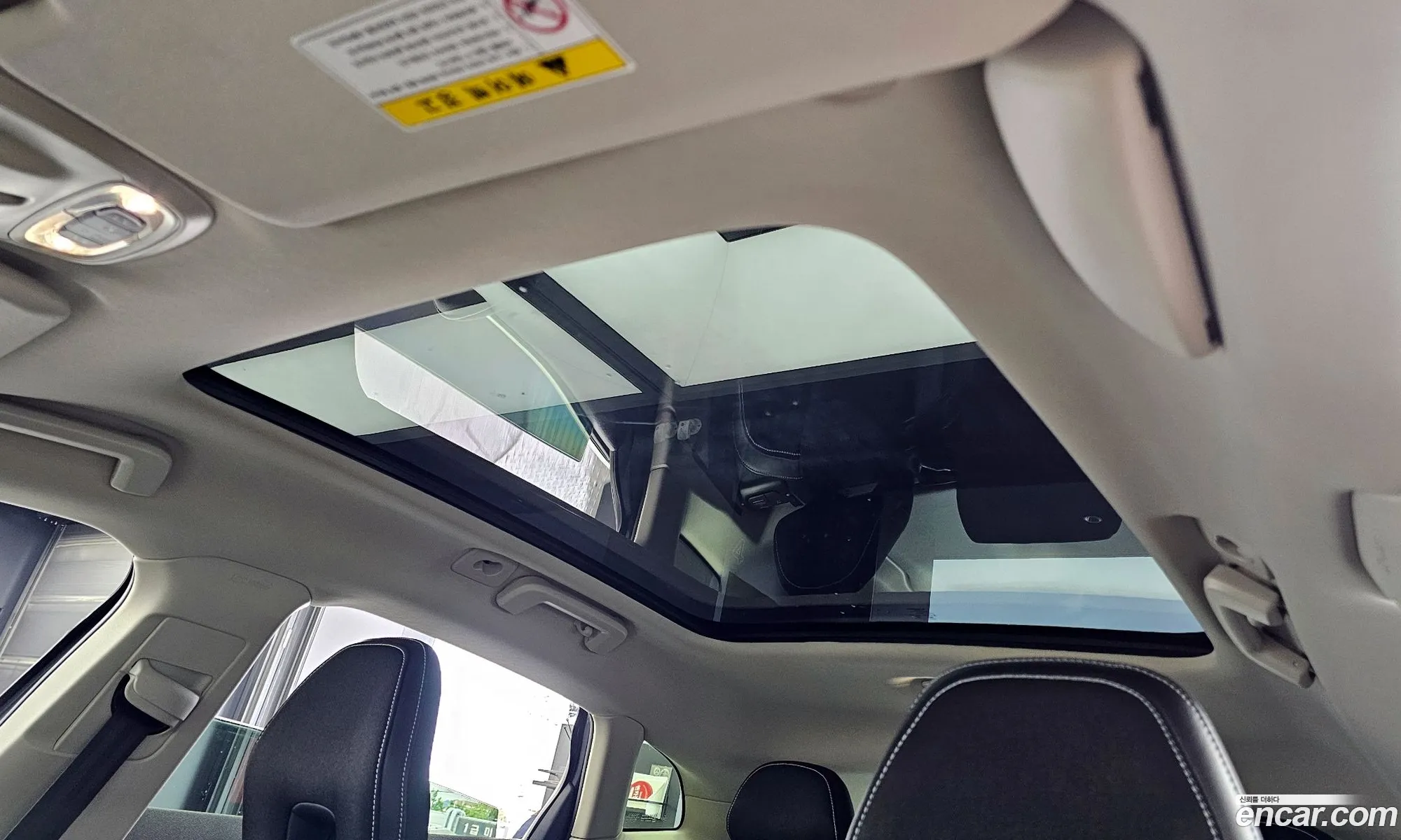 Volvo V40 2014 — 16
