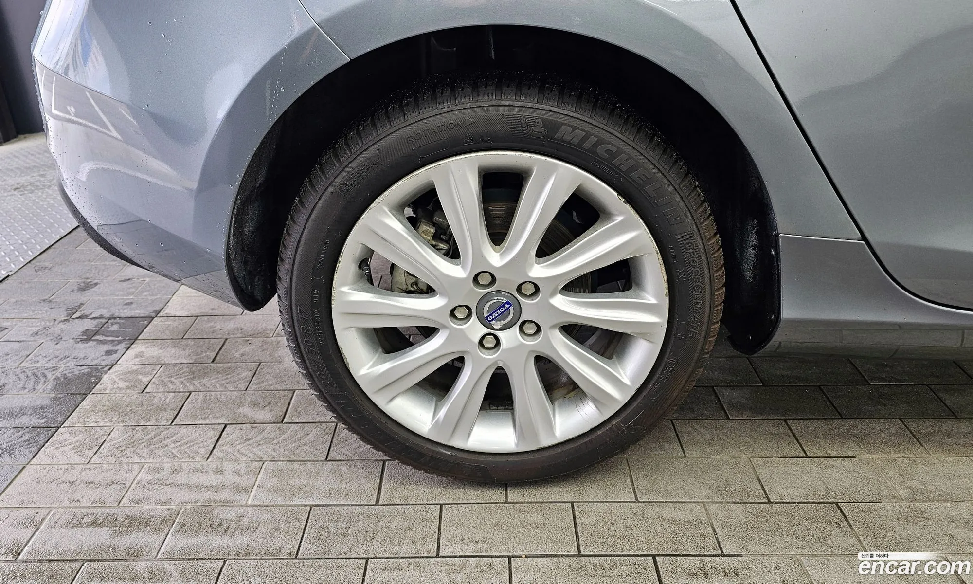 Volvo V40 2014 — 14