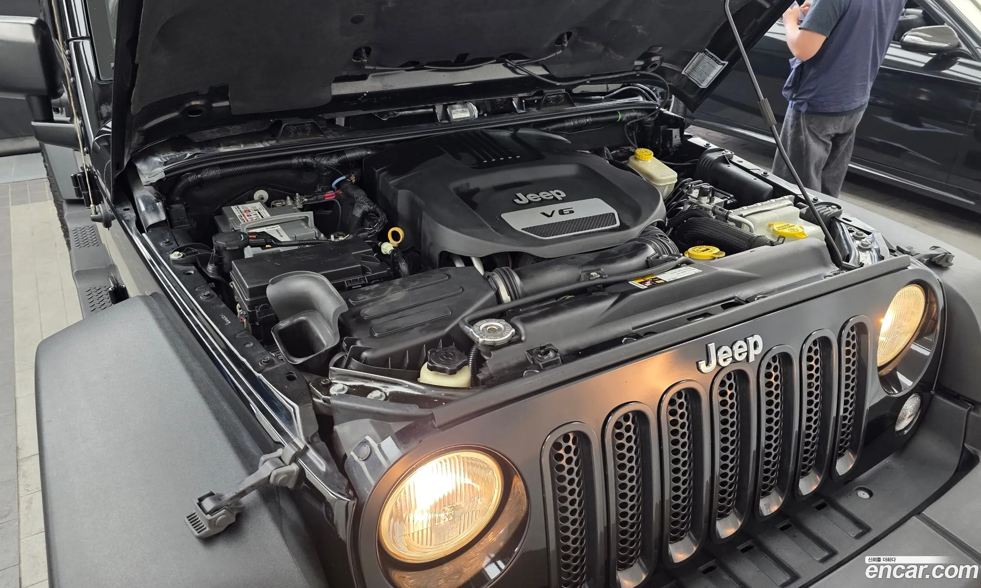Jeep Wrangler 2016 1C4HJWFG3GL336600 — 7
