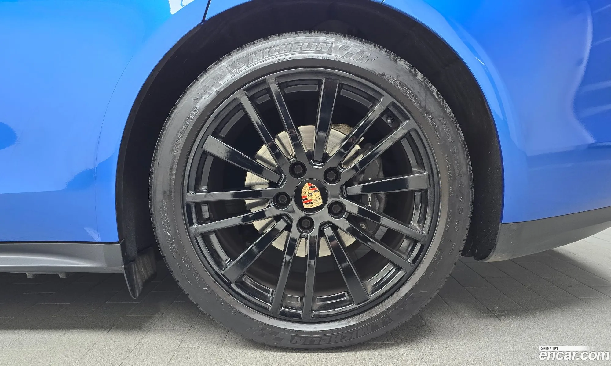 Porsche Panamera 2018 WP0AA2978JL118522 — 3