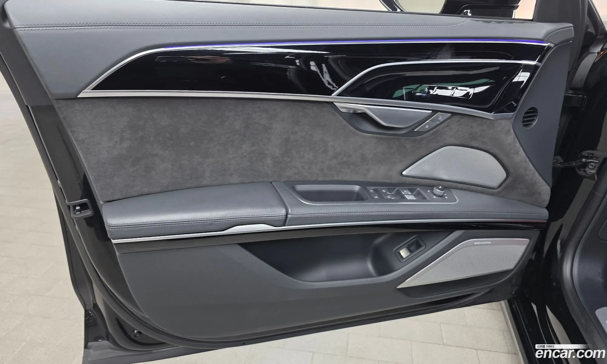 Audi A8 2021 WAUZZZF89MN011843 — 5