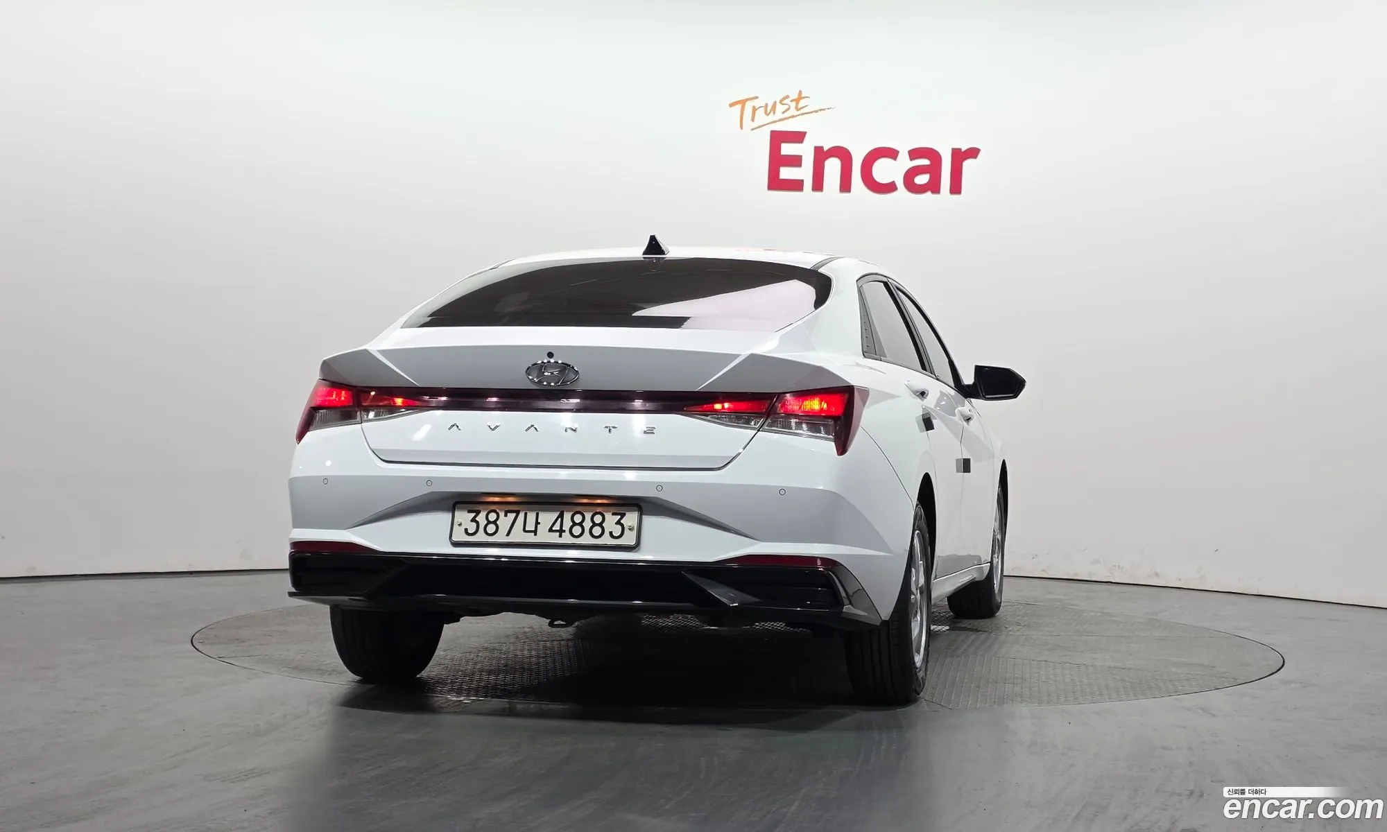 Hyundai Elantra 2021 — 10
