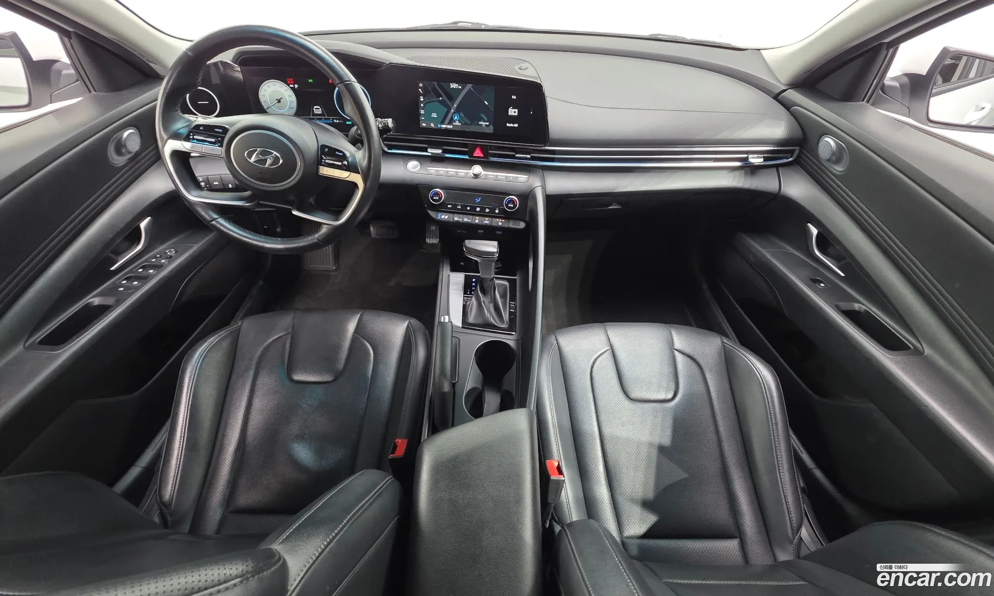 Hyundai Elantra 2021 — 16
