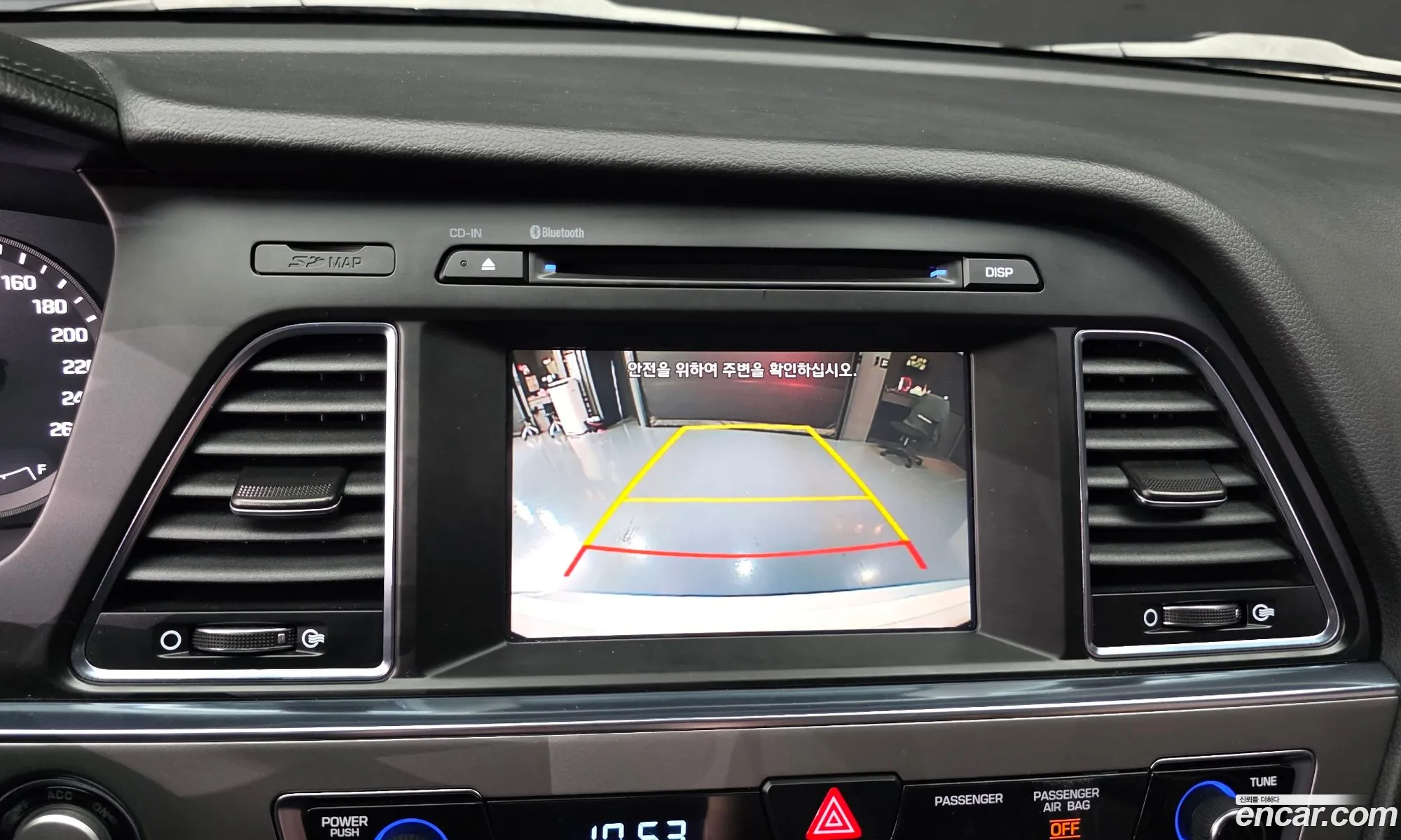 Hyundai LF Sonata 2016 — 10