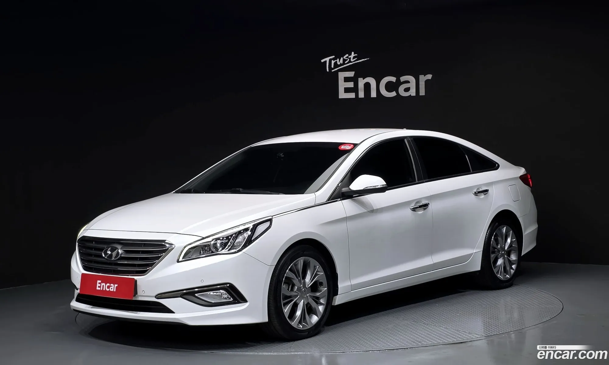 Hyundai LF Sonata 2016 — 17