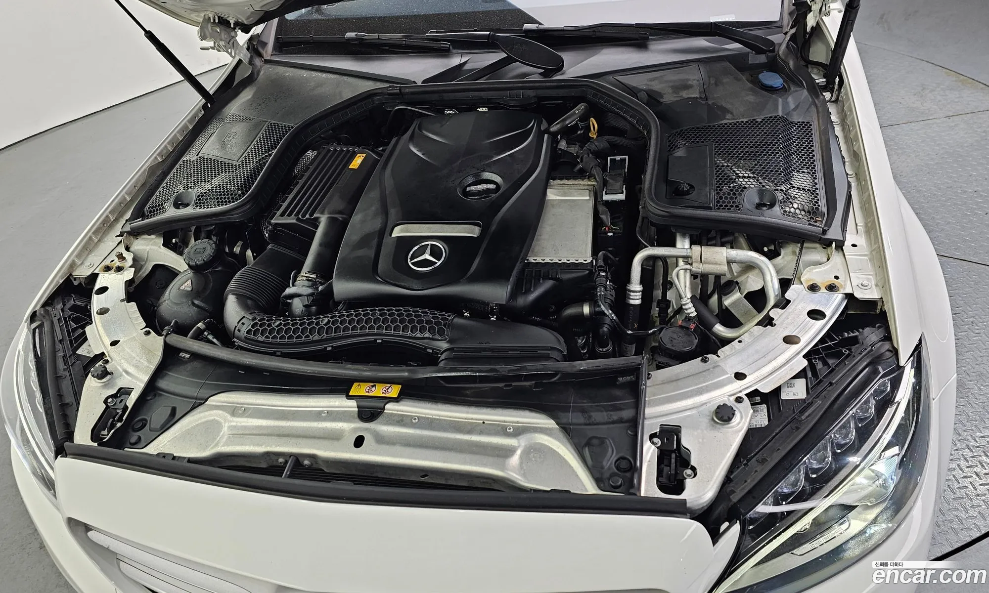 Mercedes-Benz C-Class W205 2017 WDDWF4CB7JF623973 — 7