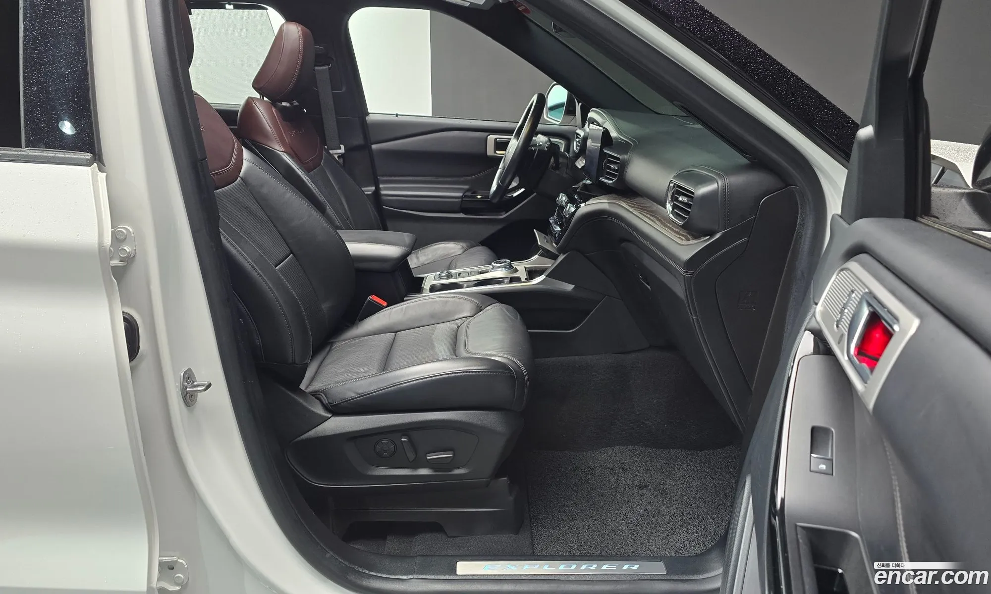 Ford Explorer 6th Gen 2021 1FM5K8HC0MGC02861 — 13