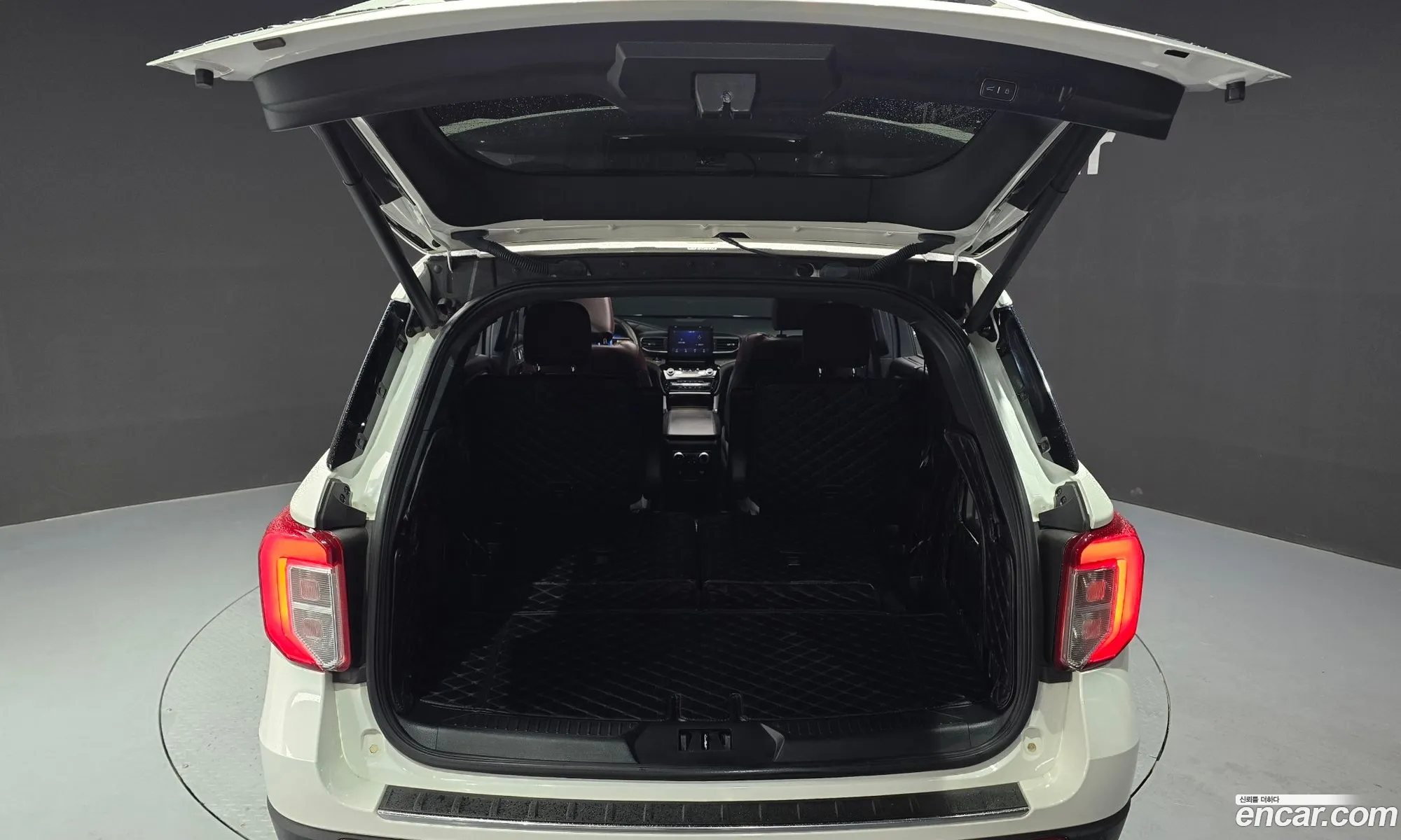 Ford Explorer 6th Gen 2021 1FM5K8HC0MGC02861 — 11