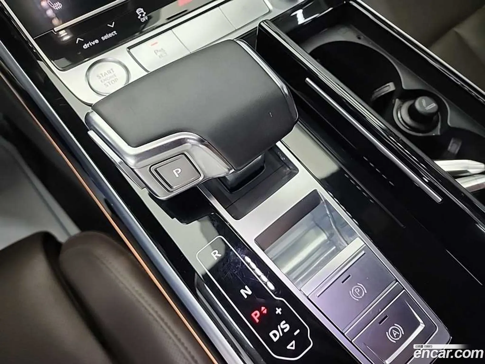 Audi A8 2020 — 11
