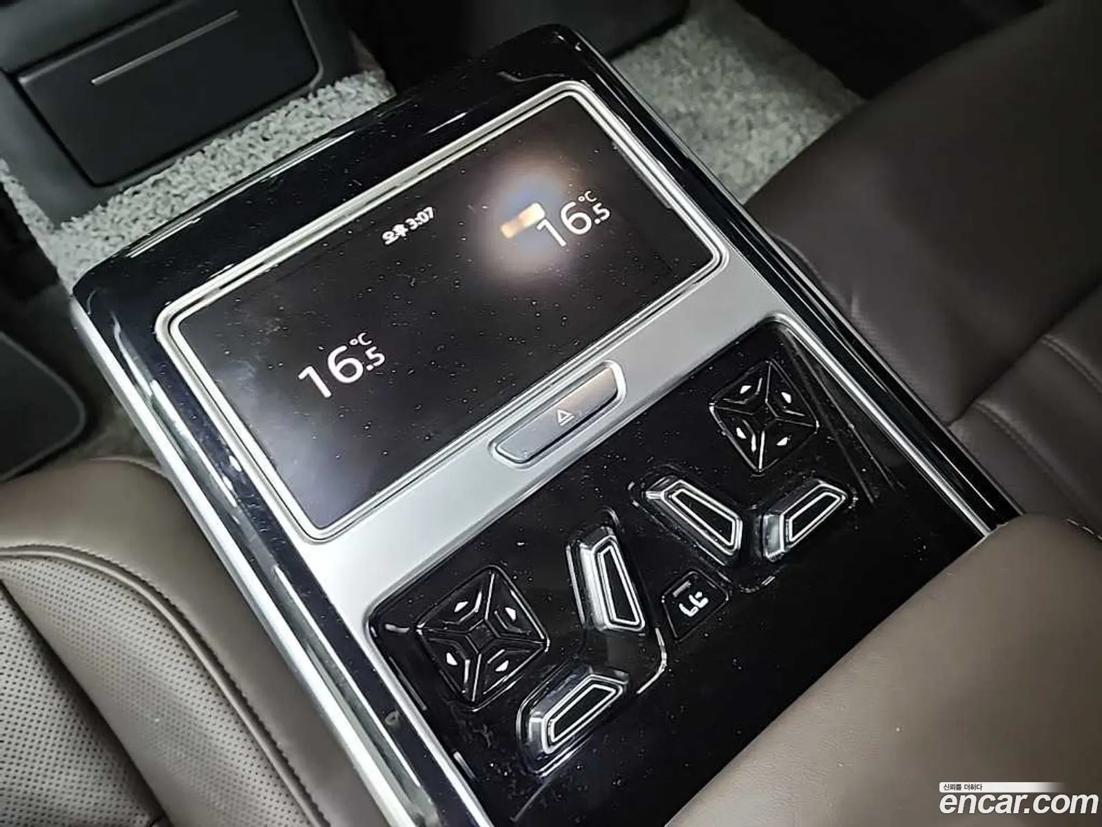 Audi A8 2020 — 10