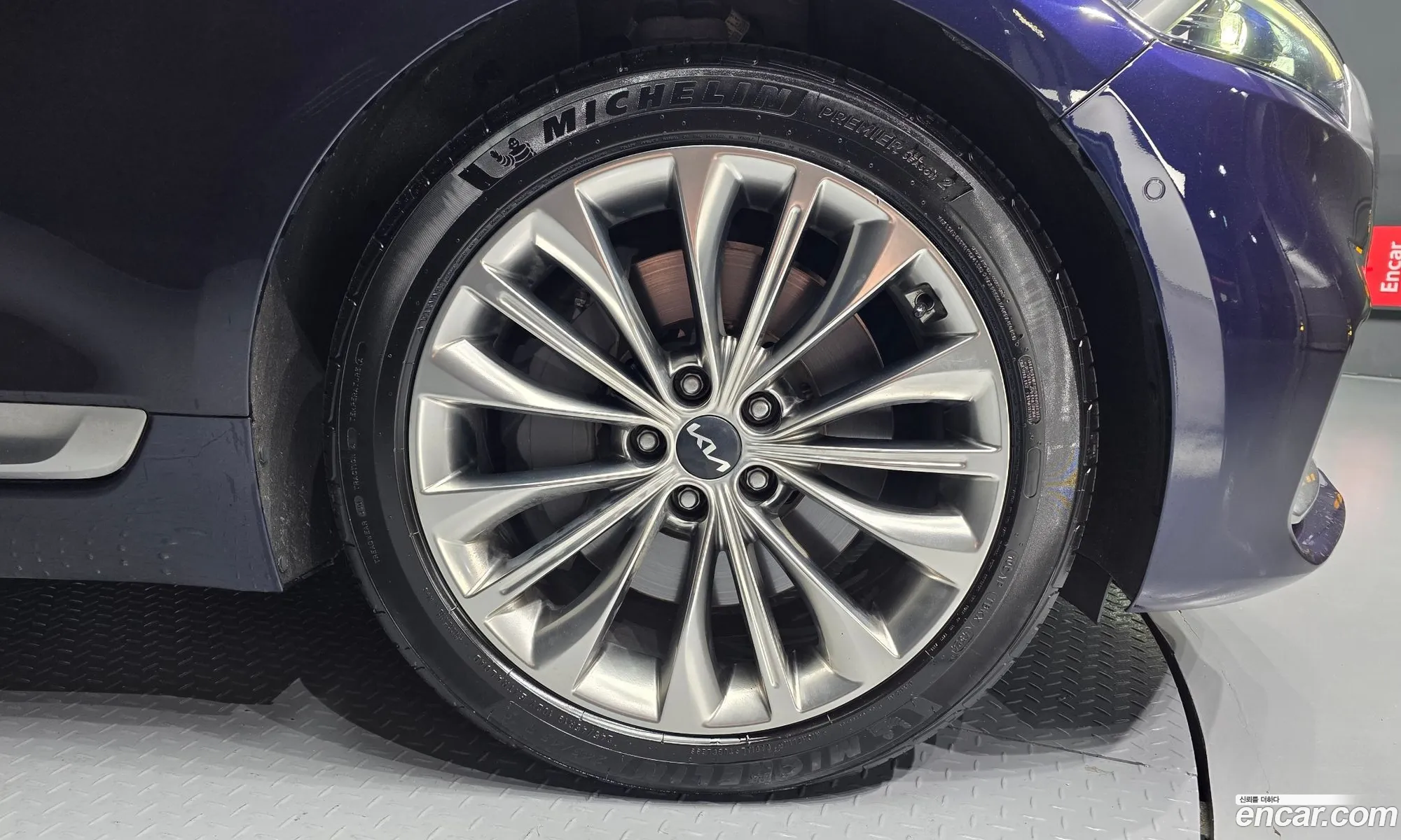 Kia K9 2021 — 24