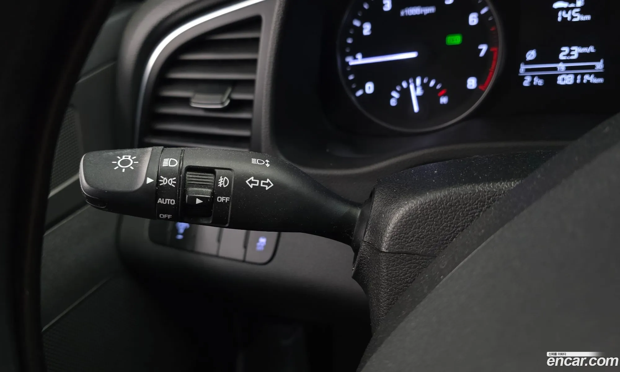Hyundai Elantra AD 2015 — 3