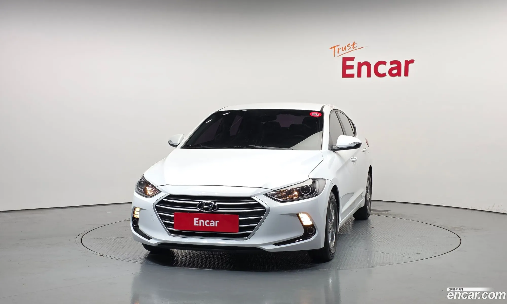 Hyundai Elantra AD 2015 — 8