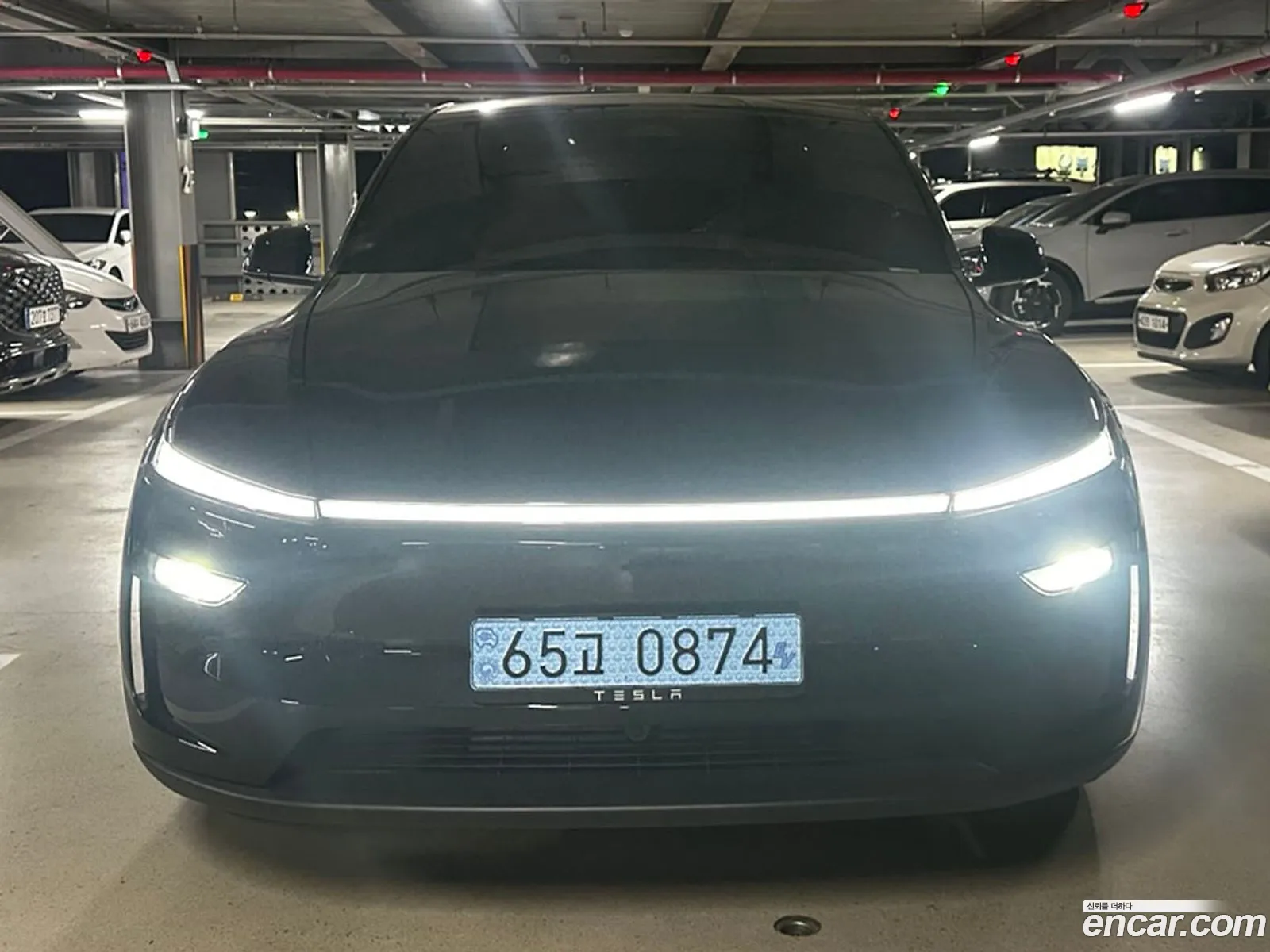 Tesla Model Y 2026 — 11