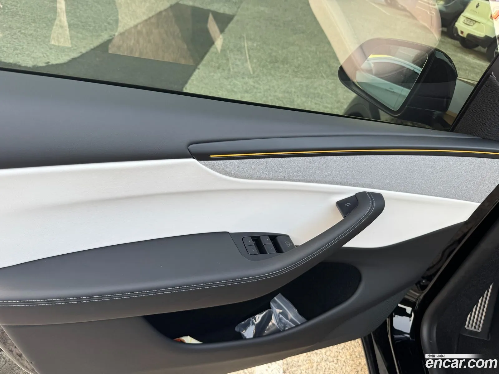 Tesla Model Y 2026 — 13