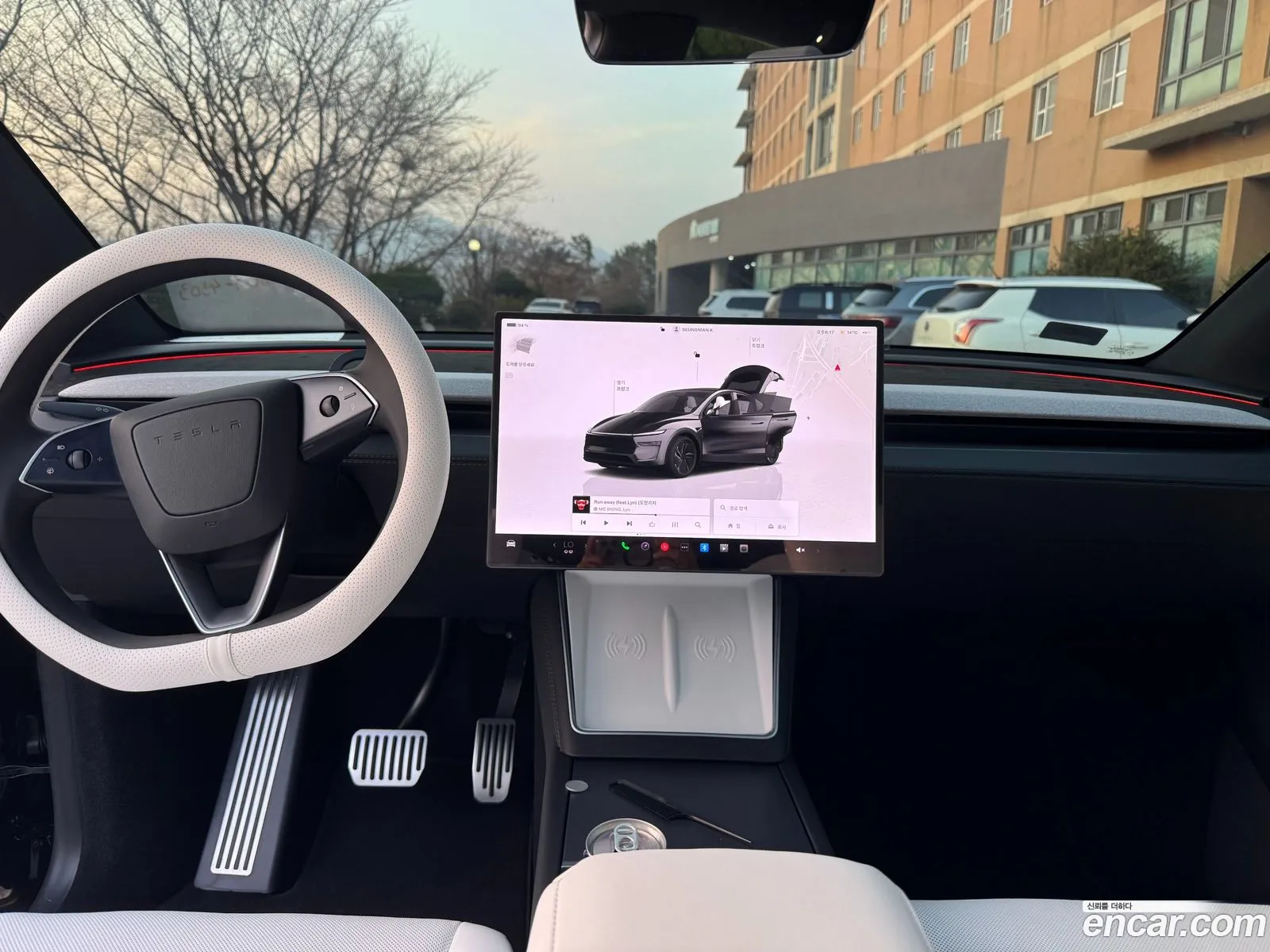 Tesla Model Y 2026 — 2