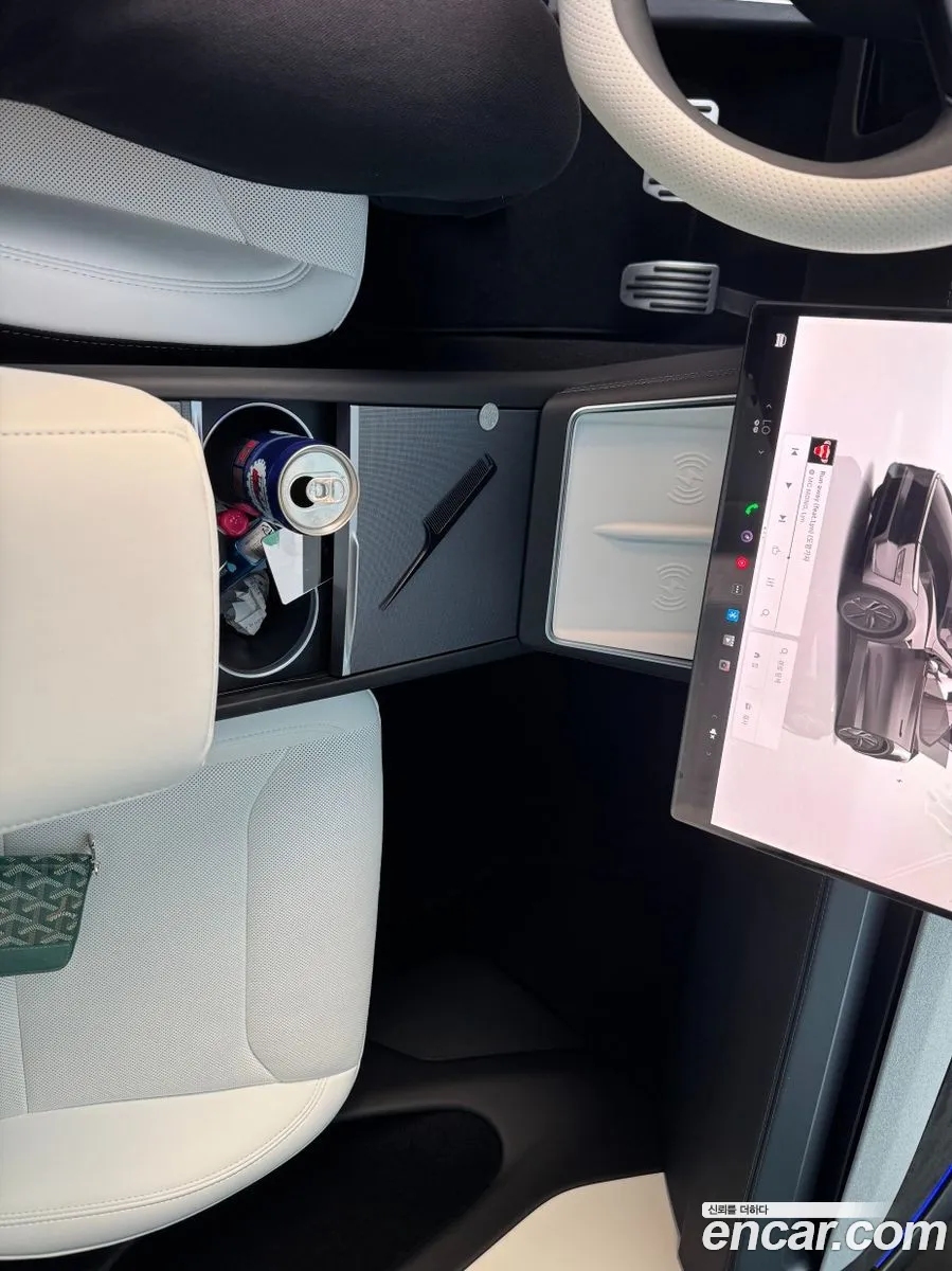 Tesla Model Y 2026 — 4