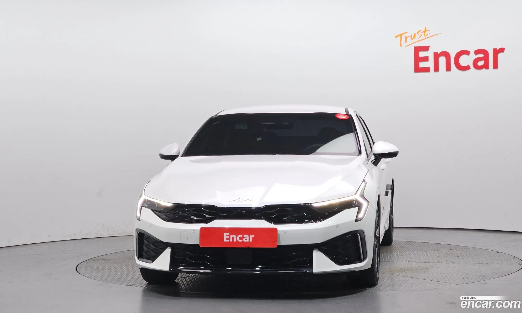 Kia K5 Hybrid 2024 — 33