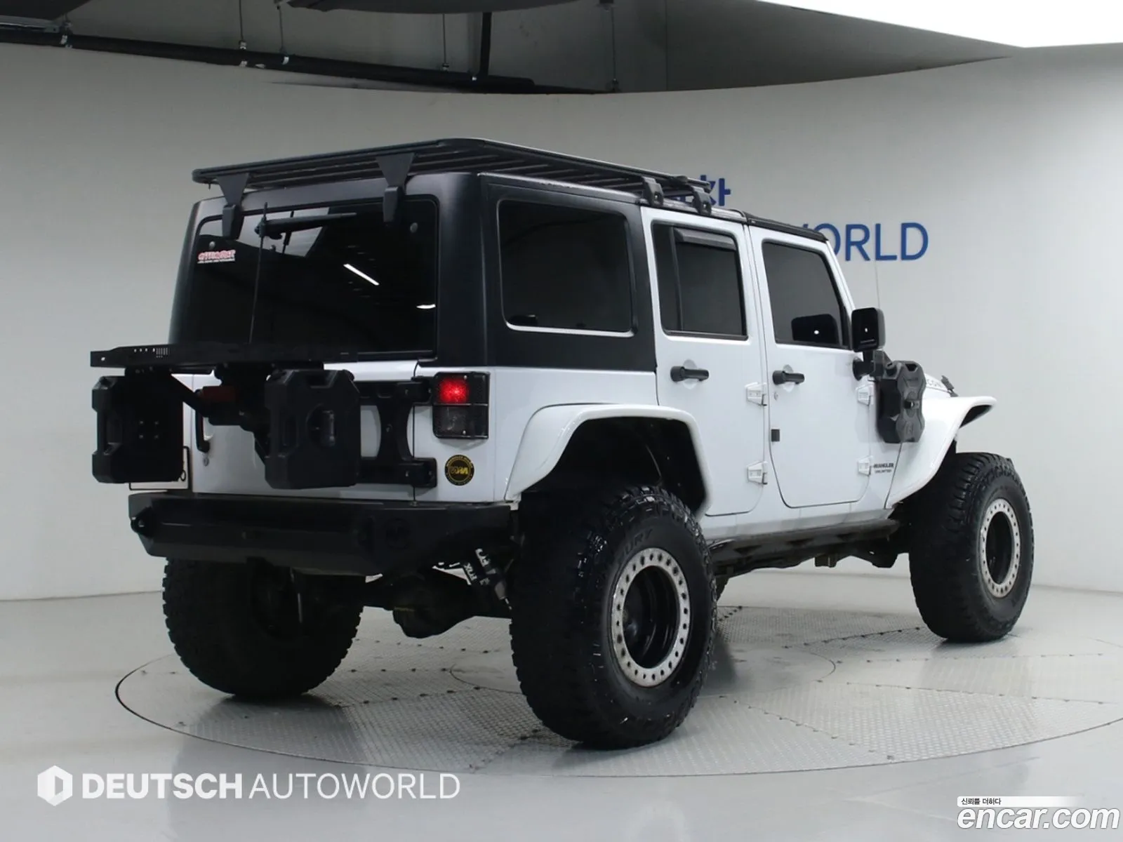 Jeep Wrangler 2017 — 14
