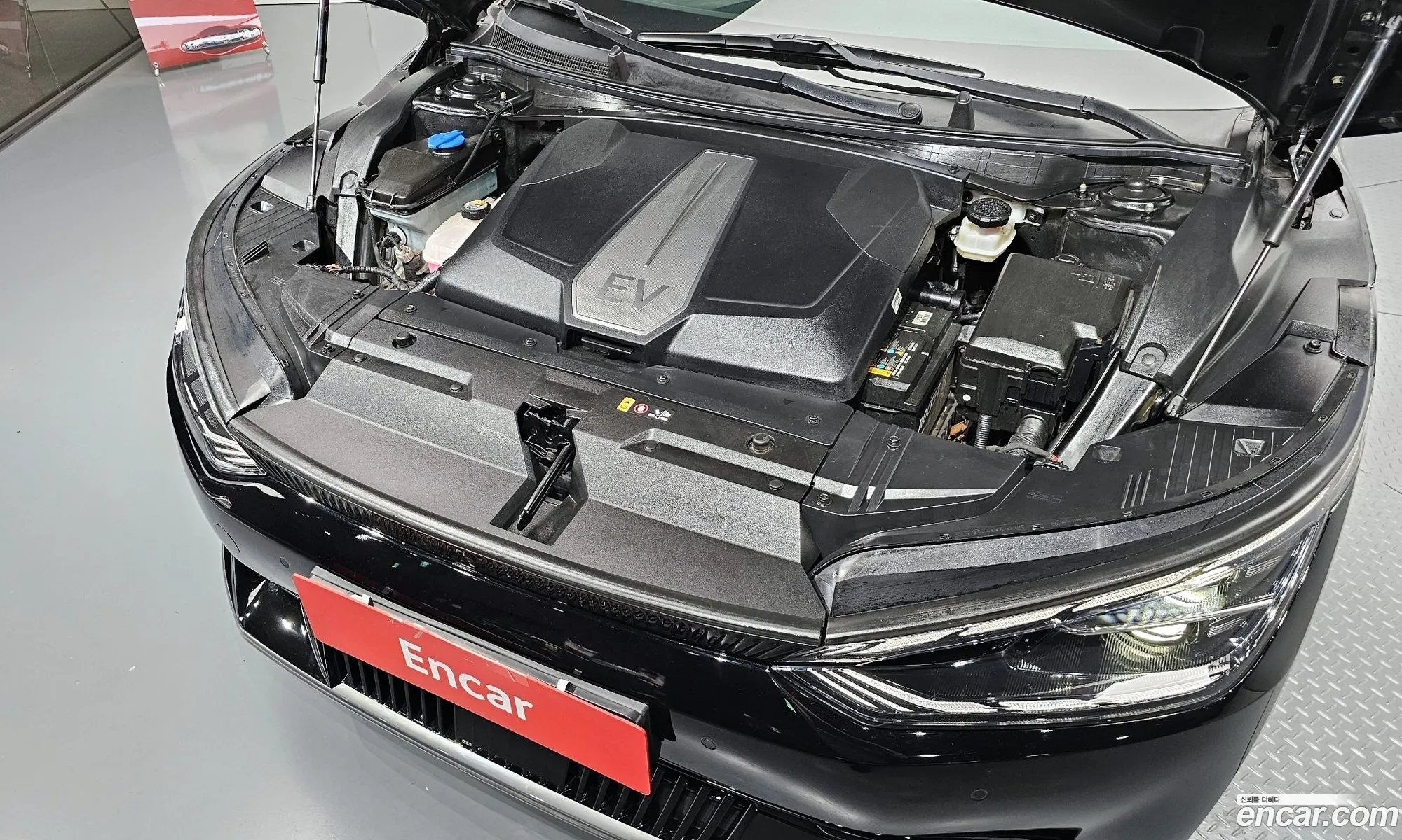 Kia EV6 2023 — 5