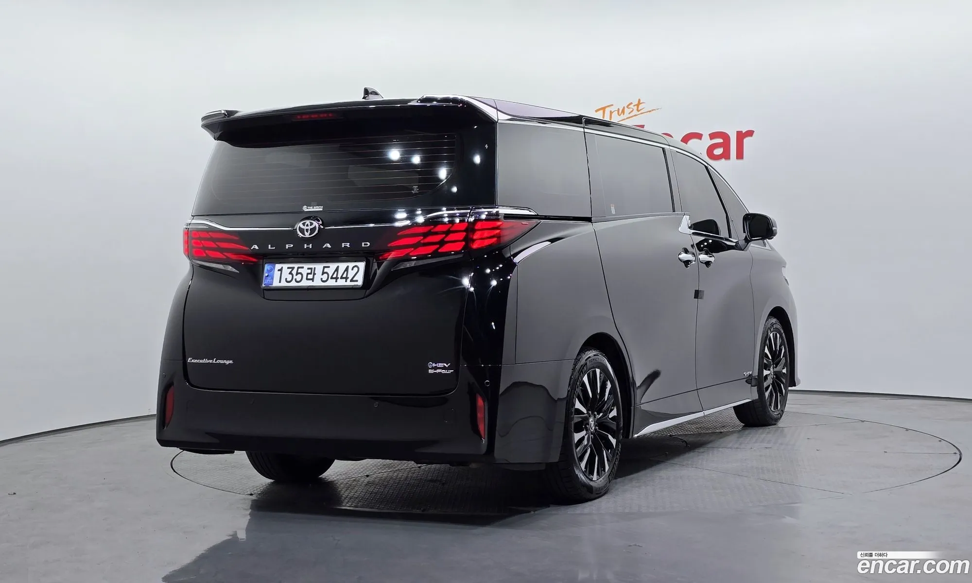 Toyota Alphard 2024 — 19