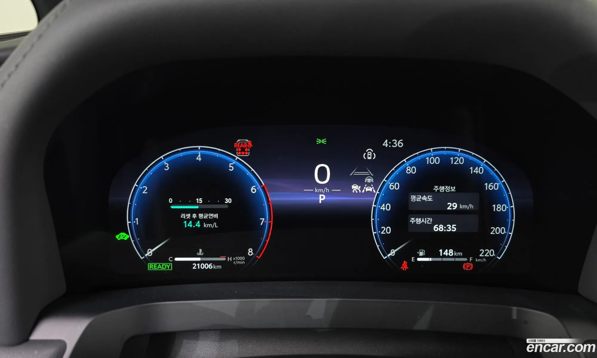 Toyota Alphard 2024 — 24