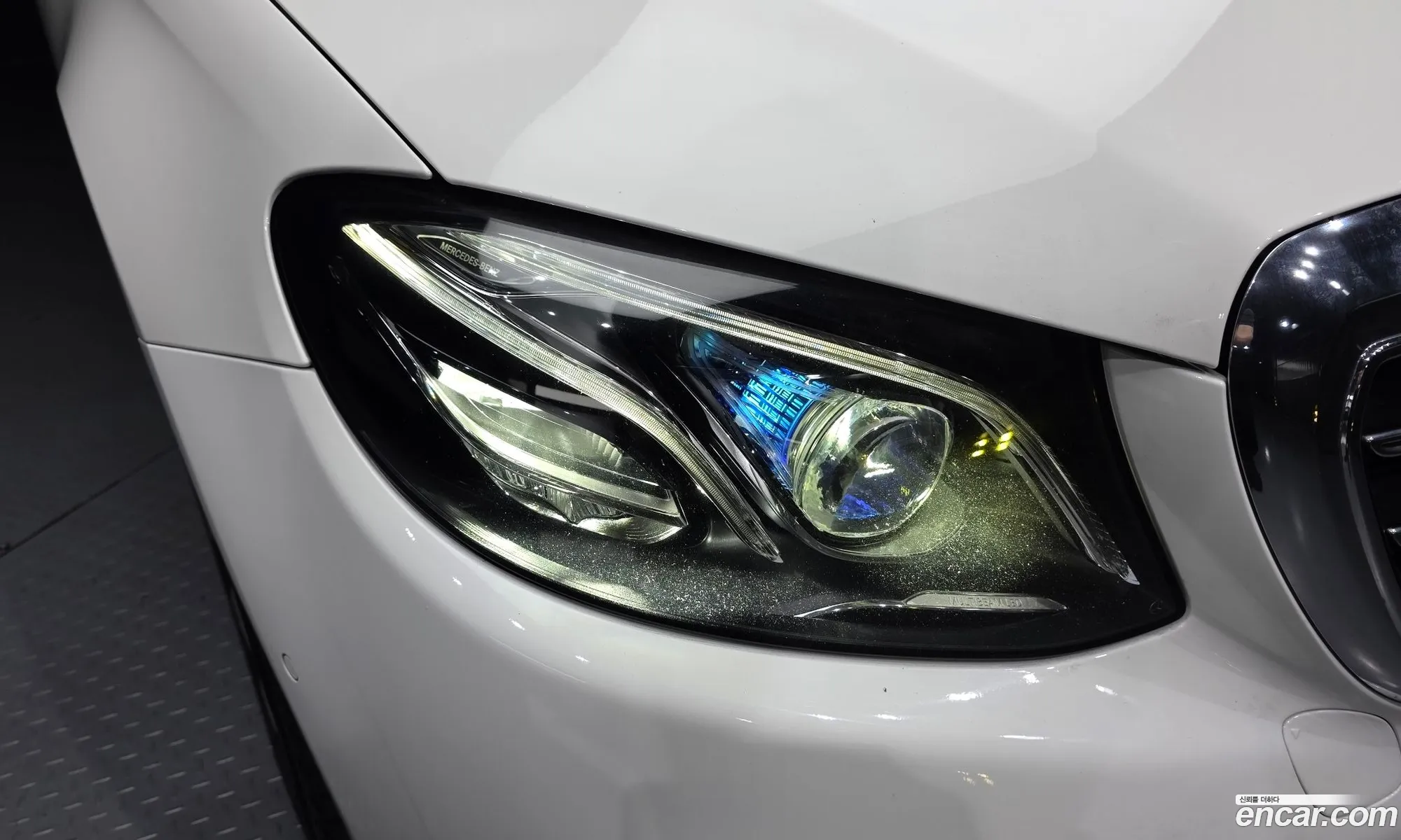 Mercedes-Benz E-Class W213 2019 WDDZF0FB8KA615641 — 11