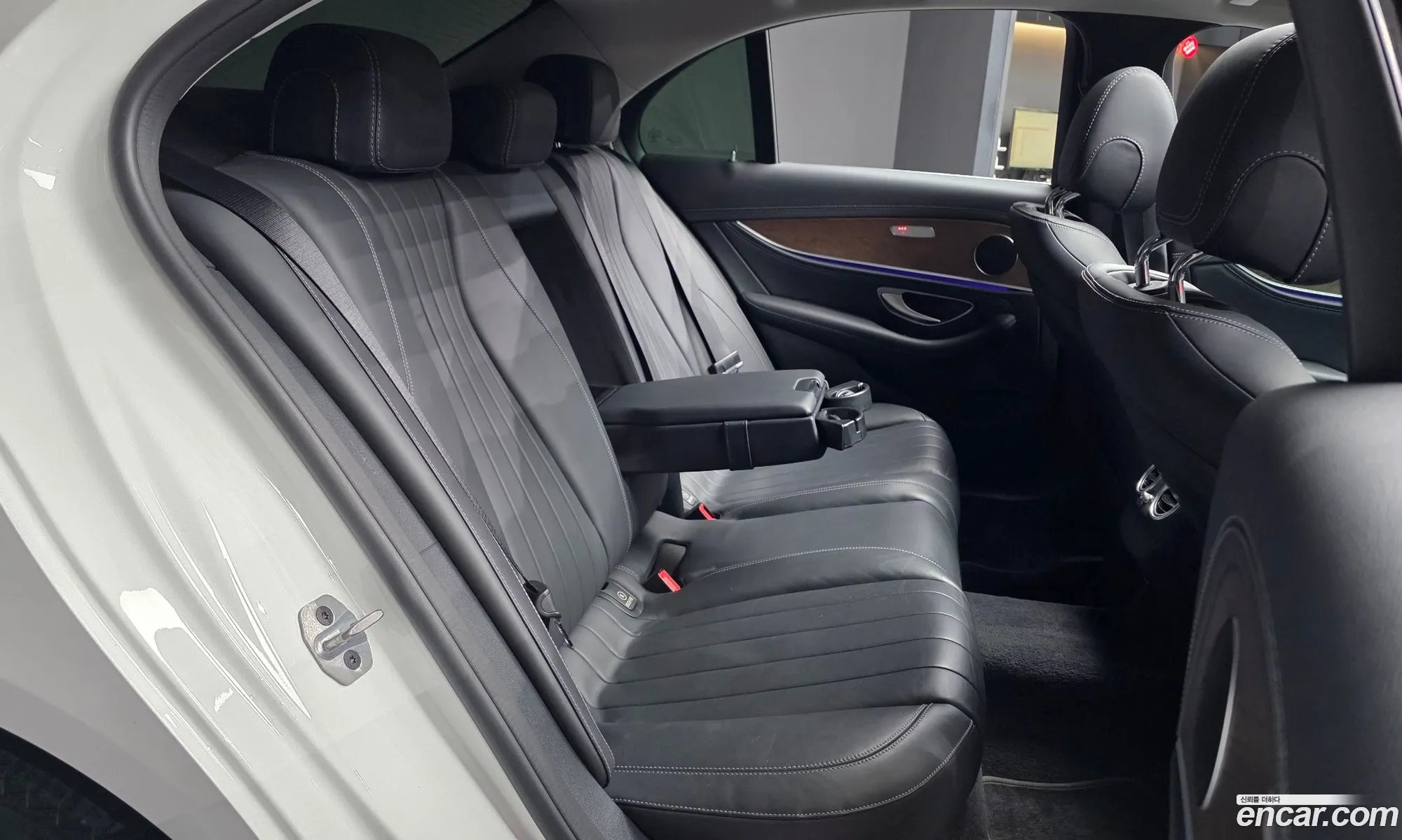 Mercedes-Benz E-Class W213 2019 WDDZF0FB8KA615641 — 13
