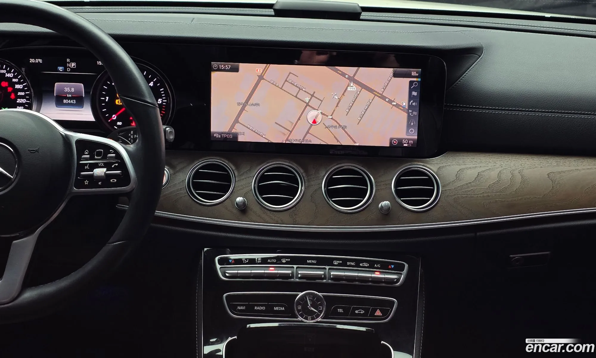 Mercedes-Benz E-Class W213 2019 WDDZF0FB8KA615641 — 2