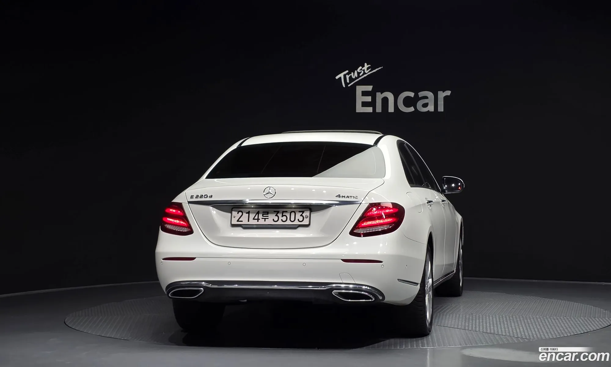Mercedes-Benz E-Class W213 2019 WDDZF0FB8KA615641 — 12