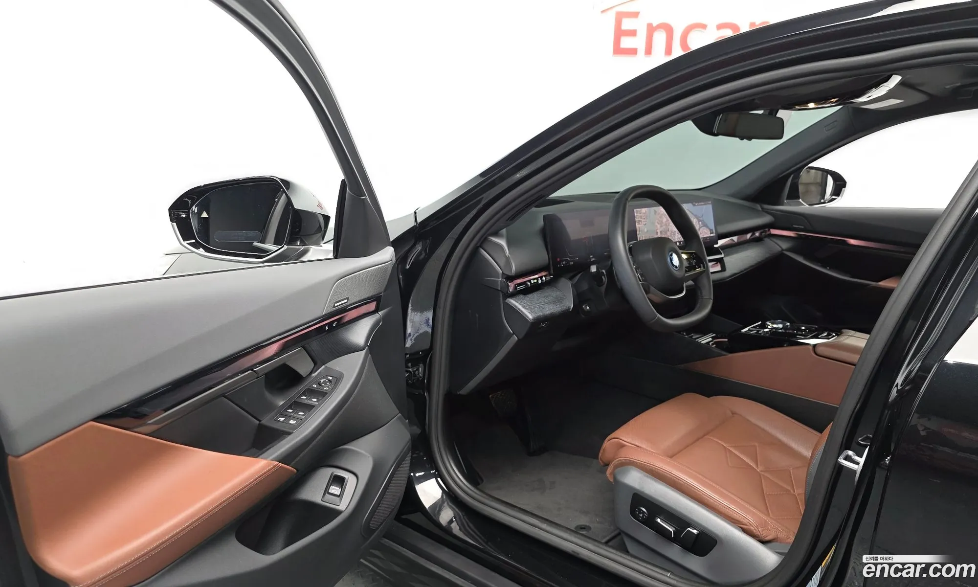 BMW 5 Series 2025 — 28