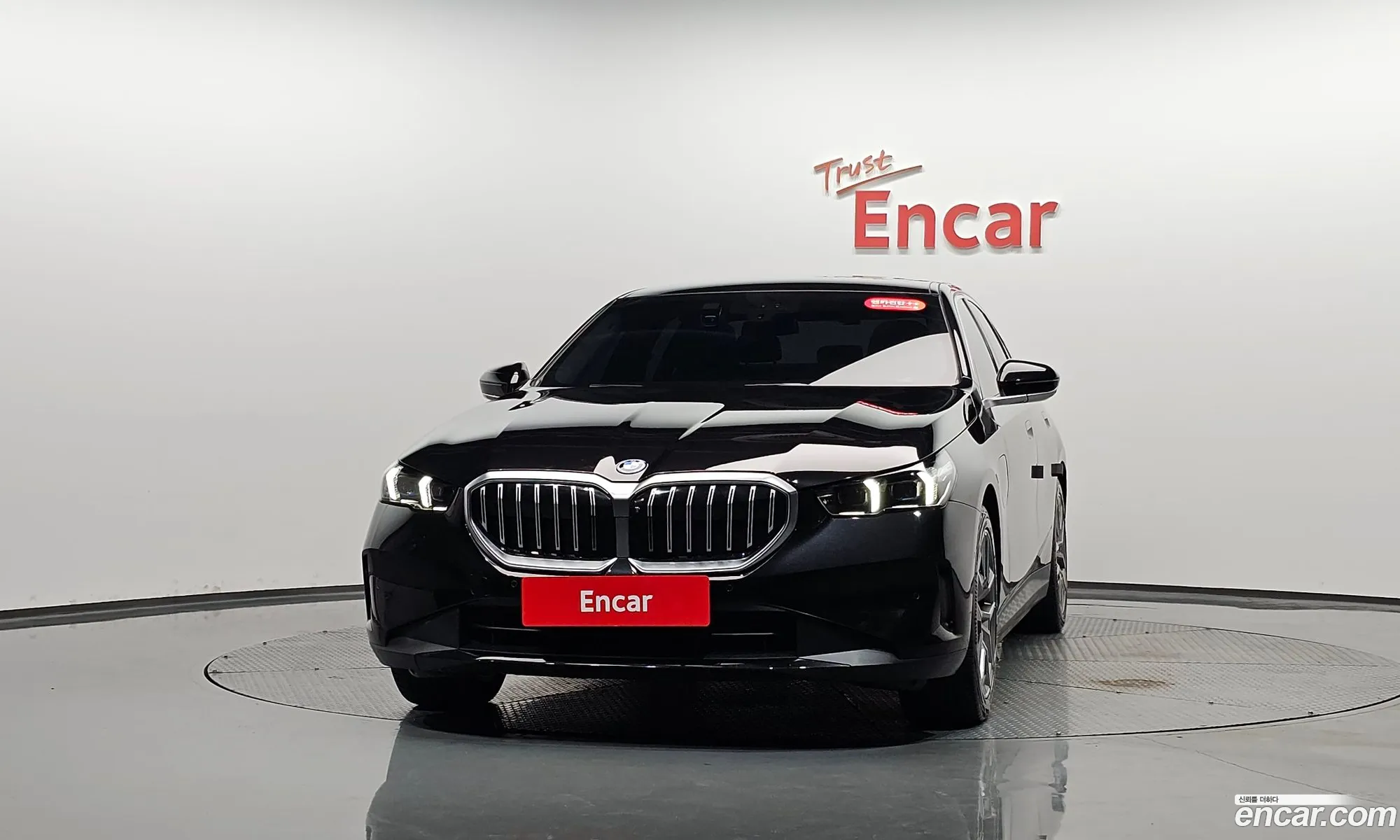 BMW 5 Series 2025 — 8