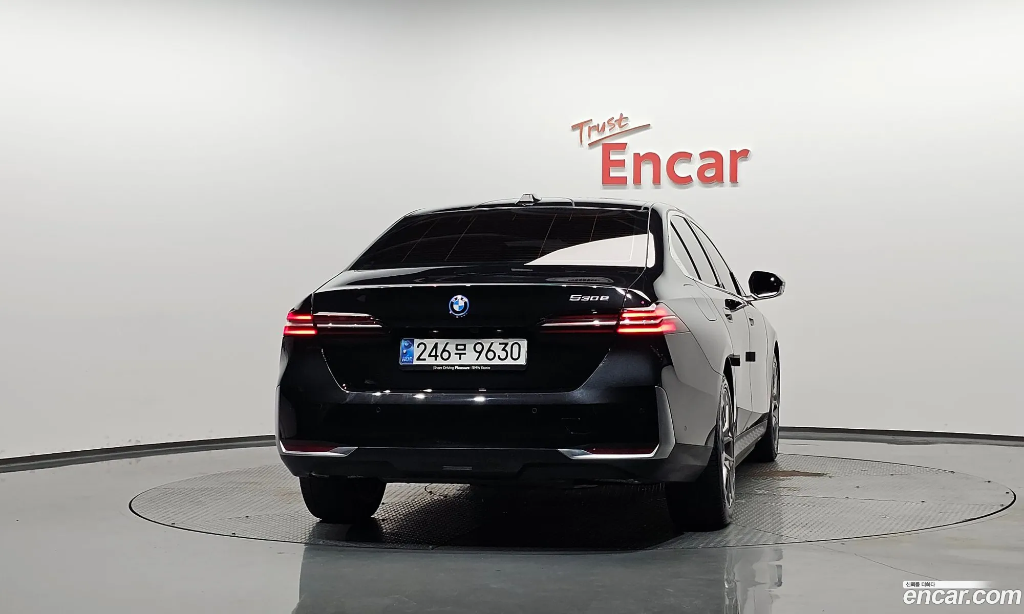 BMW 5 Series 2025 — 11
