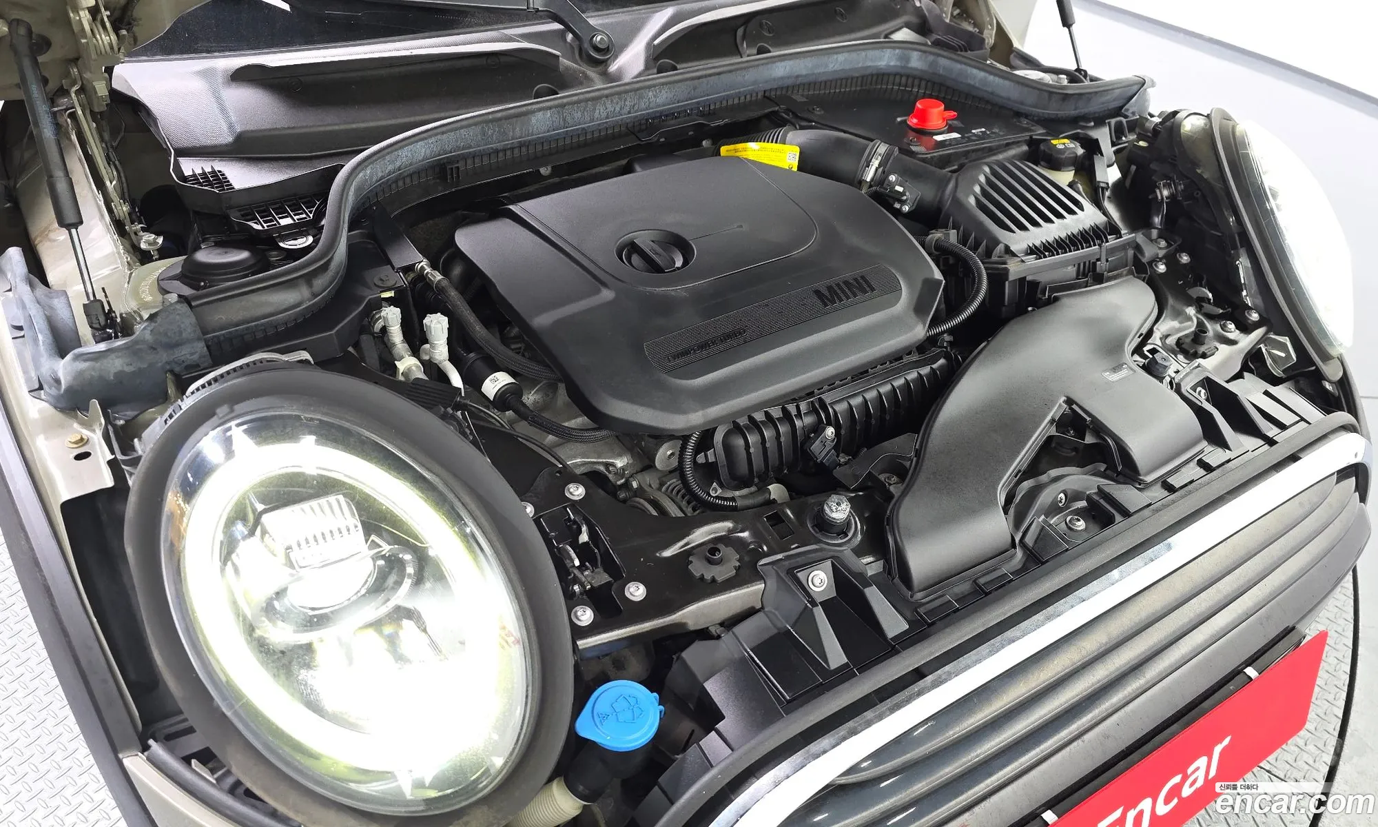 Mini Cooper 2020 — 16