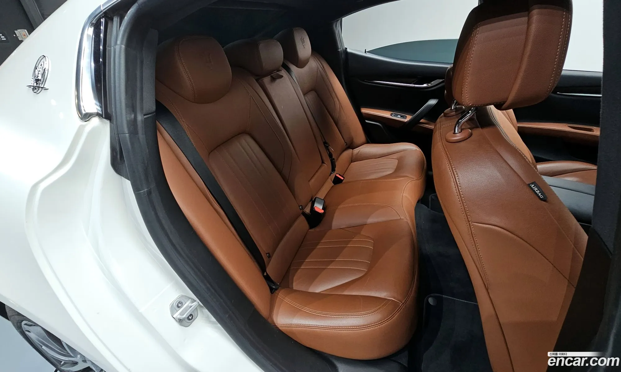 Maserati Ghibli 2018 — 19
