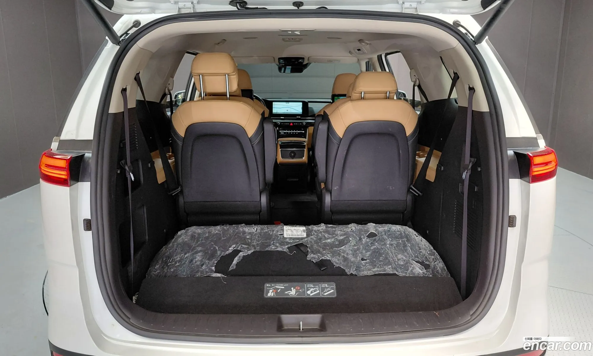 Kia Carnival 2022 — 4