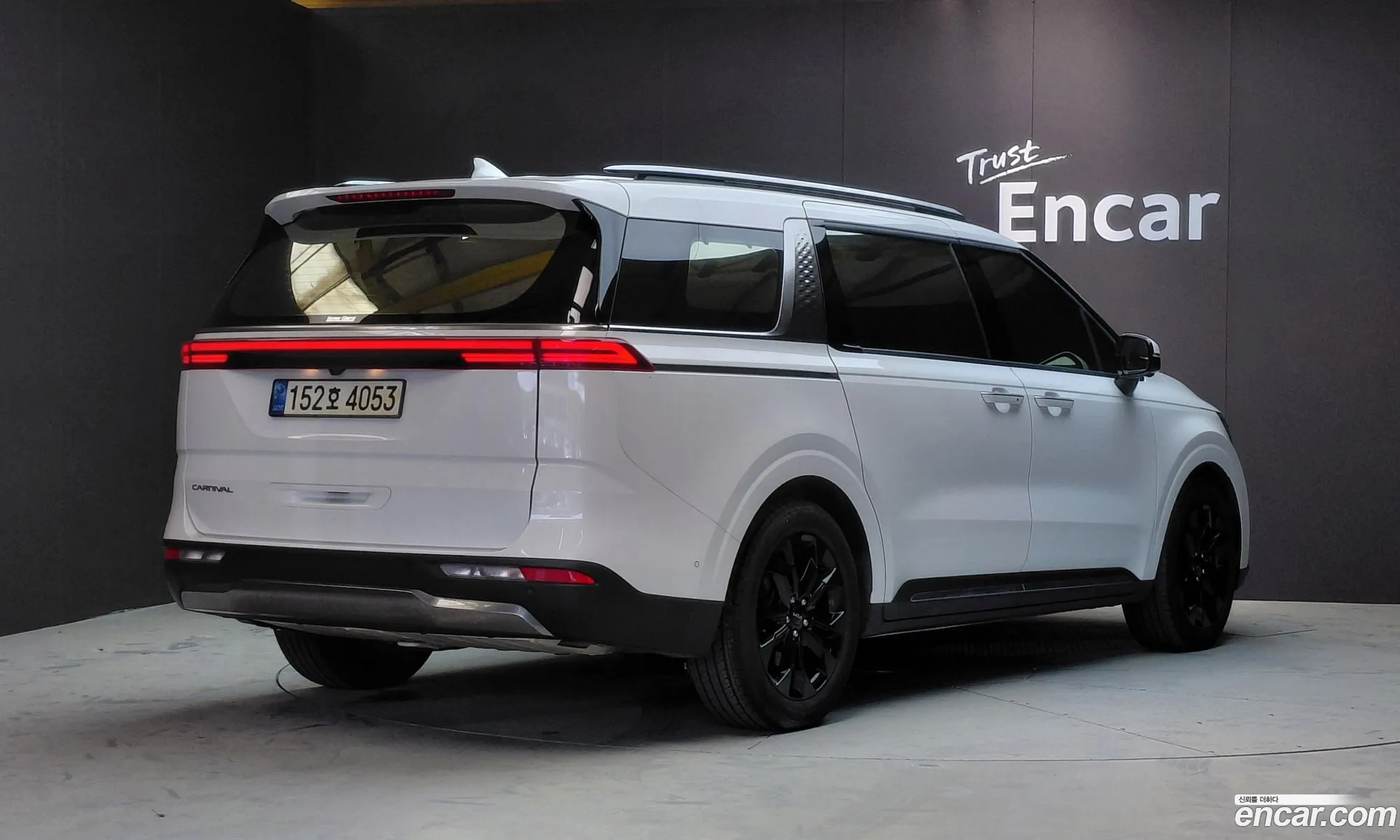 Kia Carnival 2022 — 21