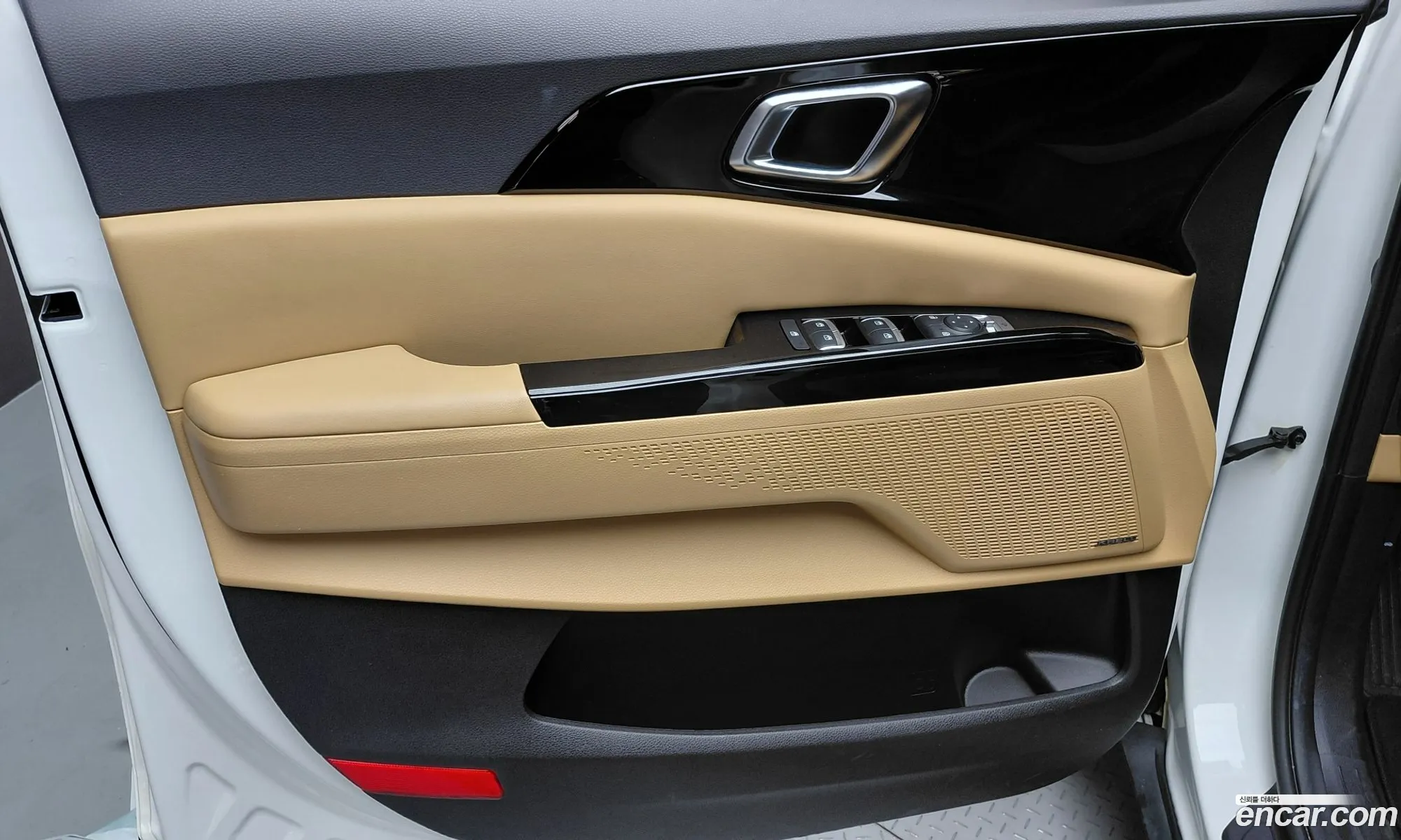Kia Carnival 2022 — 5