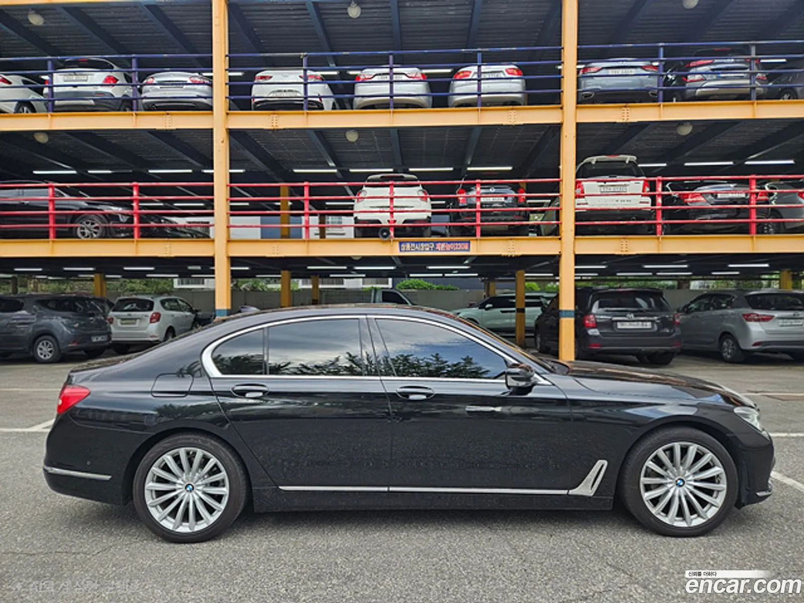 BMW 7 Series 2016 — 13