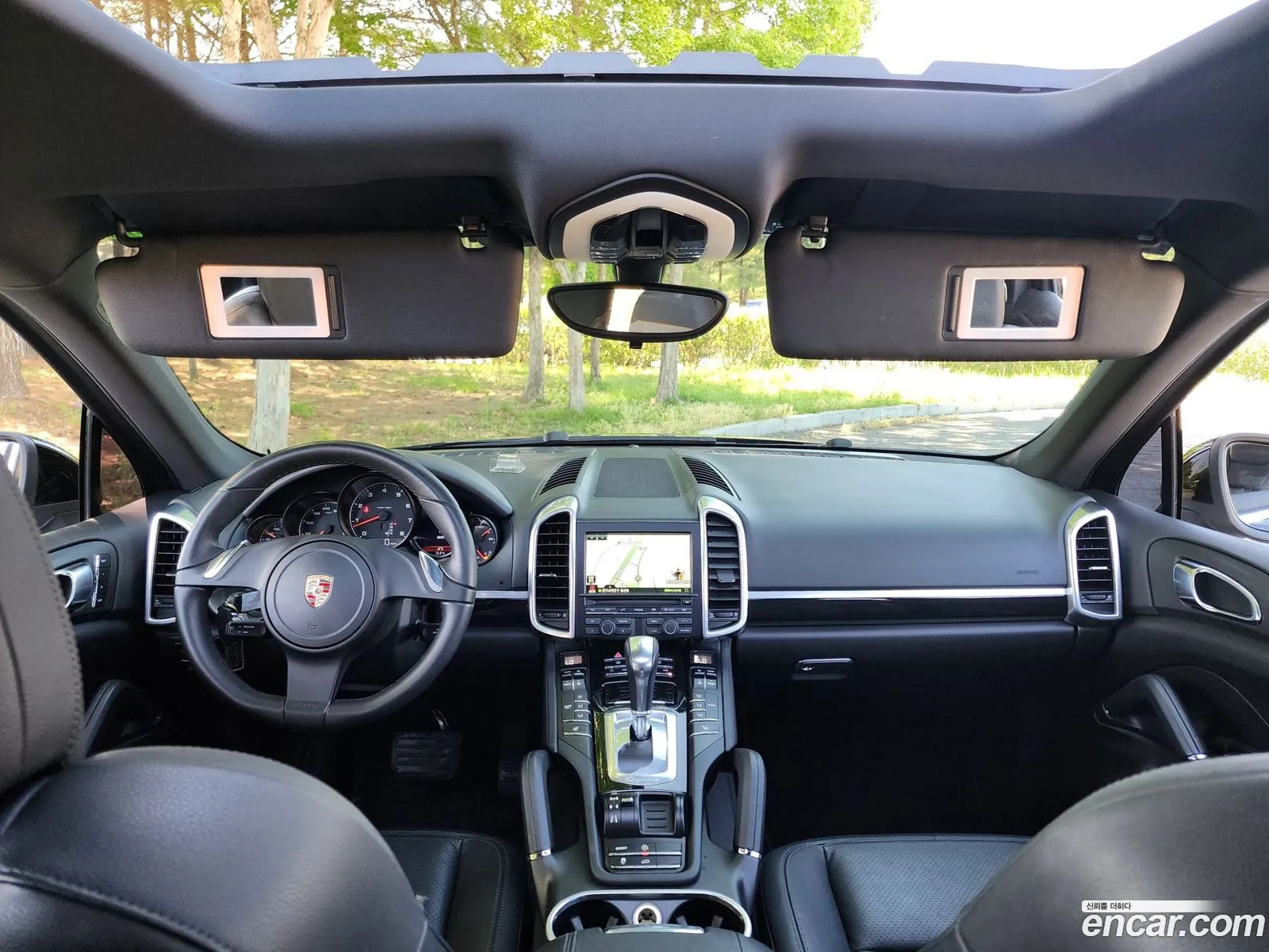 Porsche Cayenne 2012 — 13