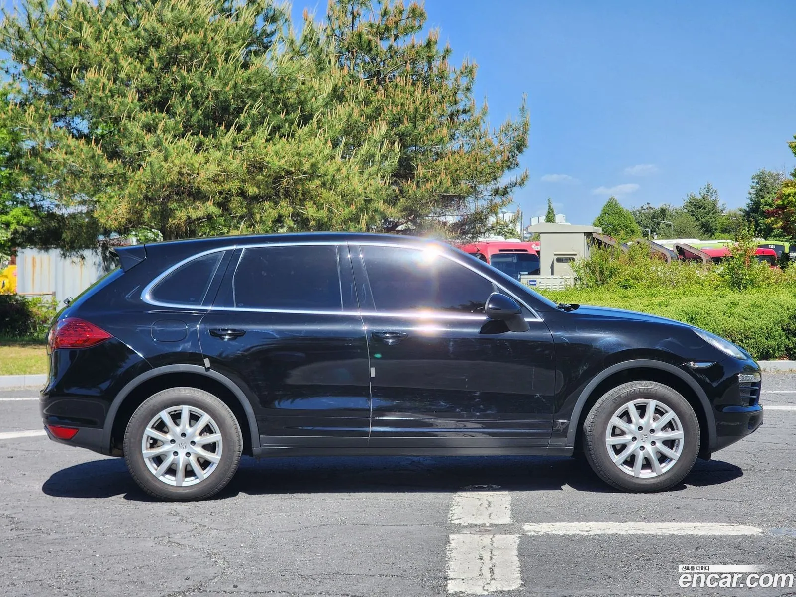 Porsche Cayenne 2012 — 18