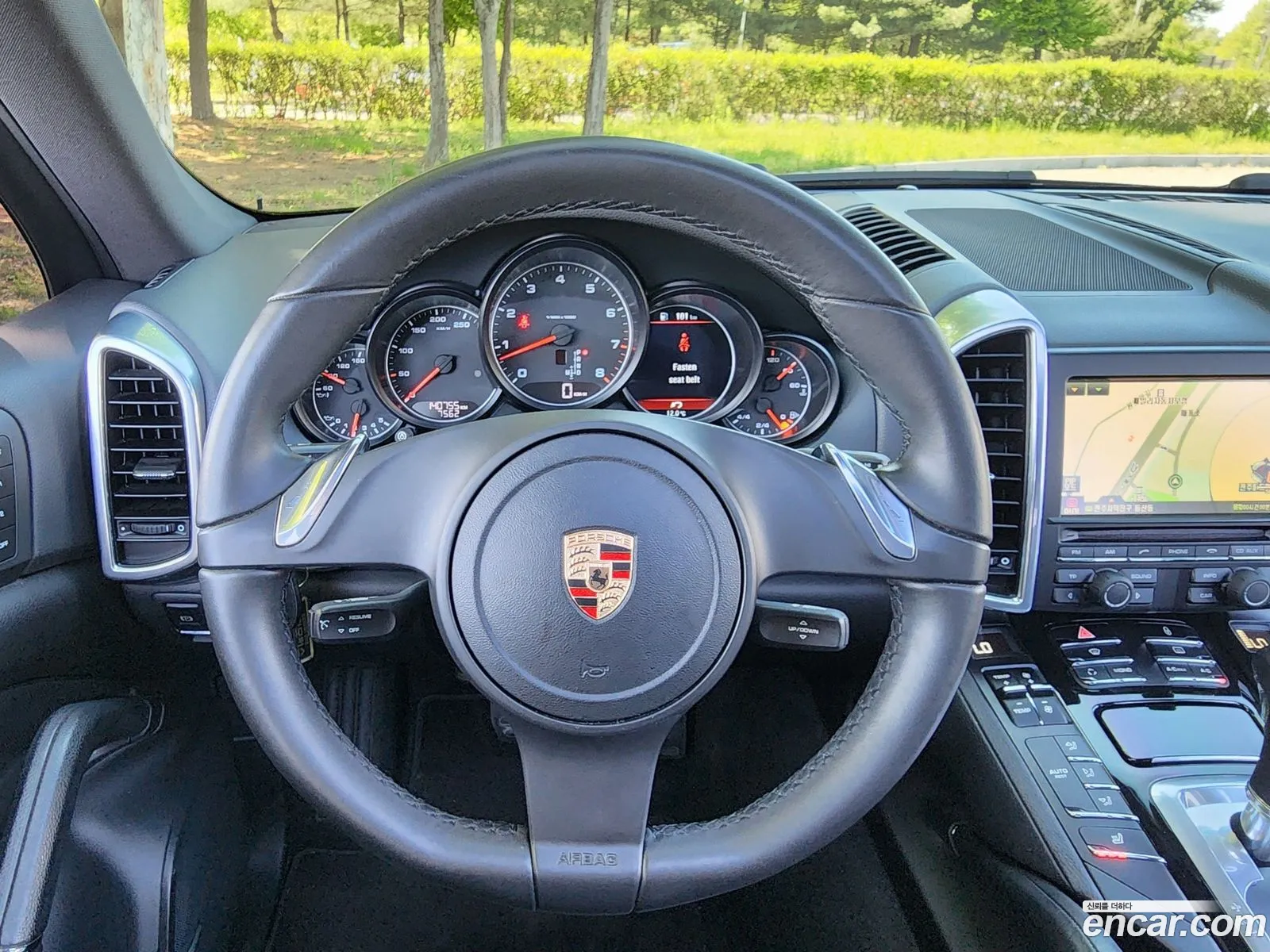 Porsche Cayenne 2012 — 19