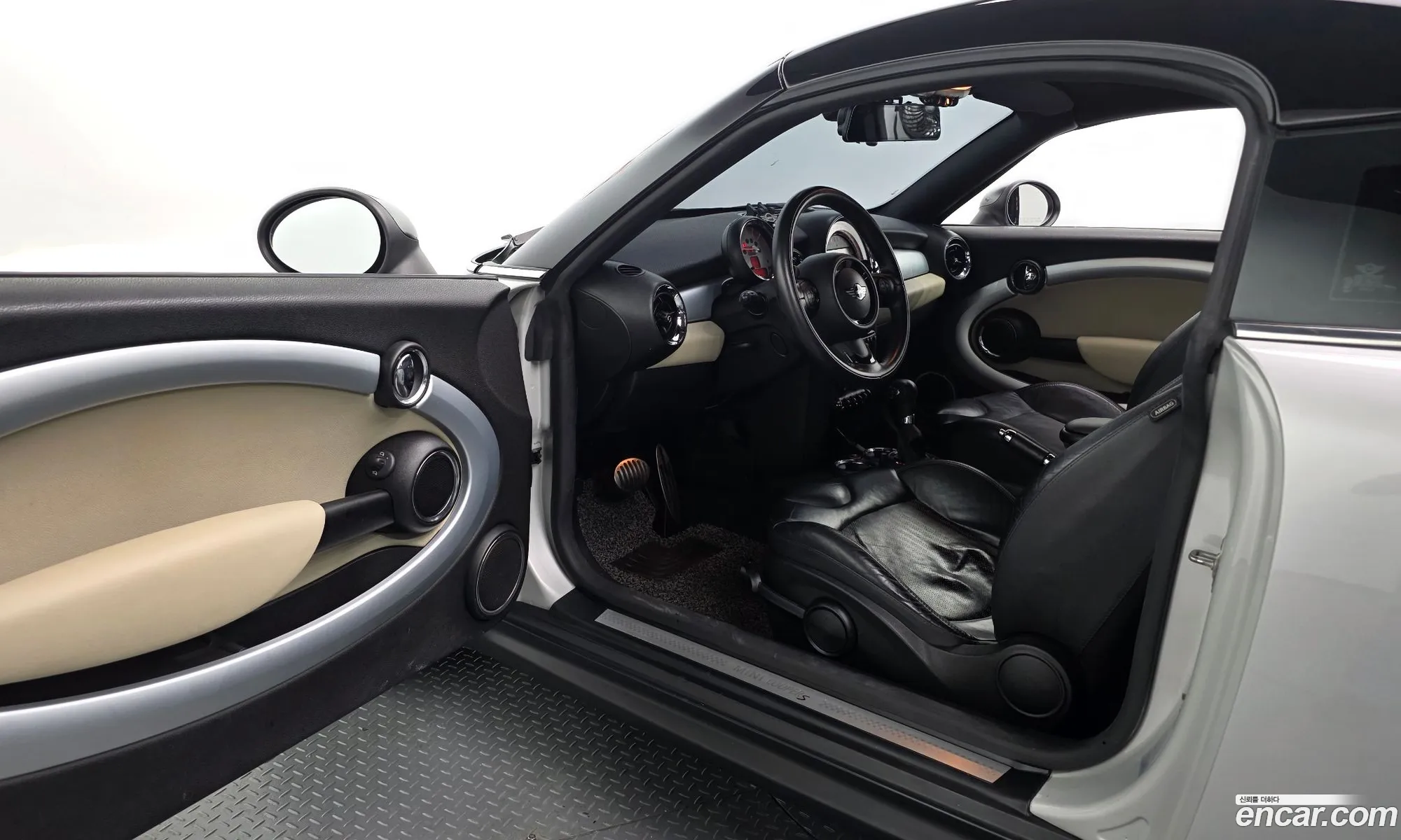 Mini Cooper S Coupe 2012 WMWSX3105CT381008 — 4
